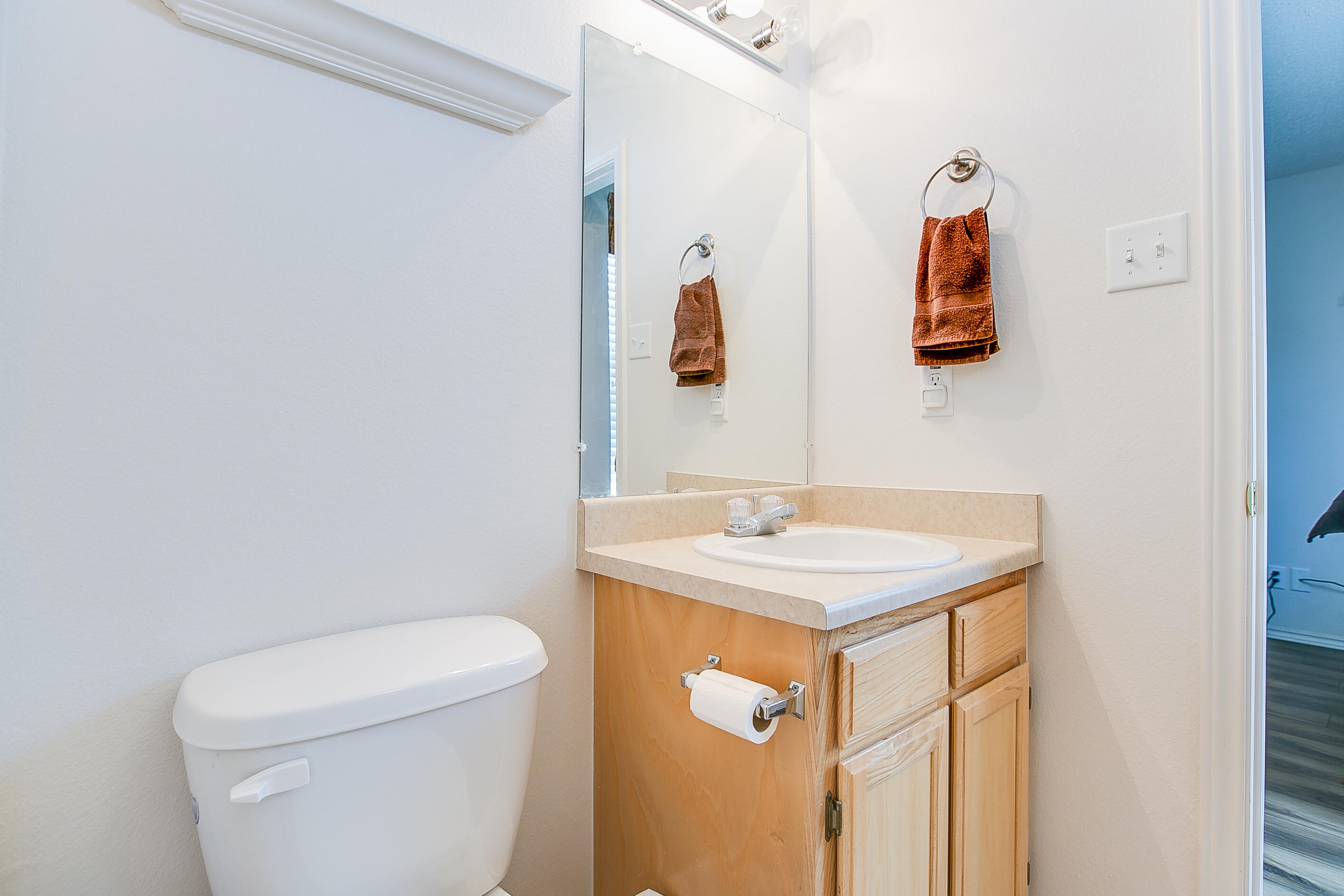 1207 Wallace Lane Property Photo 12