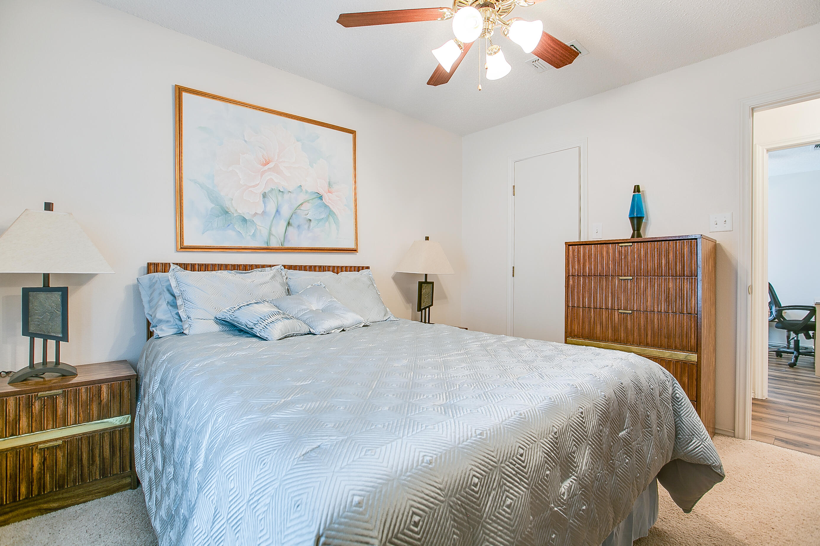 1207 Wallace Lane Property Photo 14