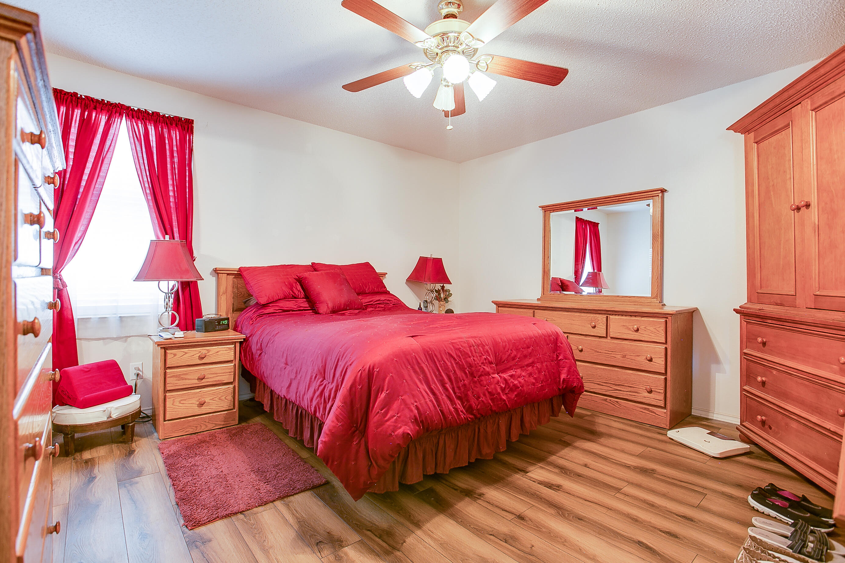 1207 Wallace Lane Property Photo 16