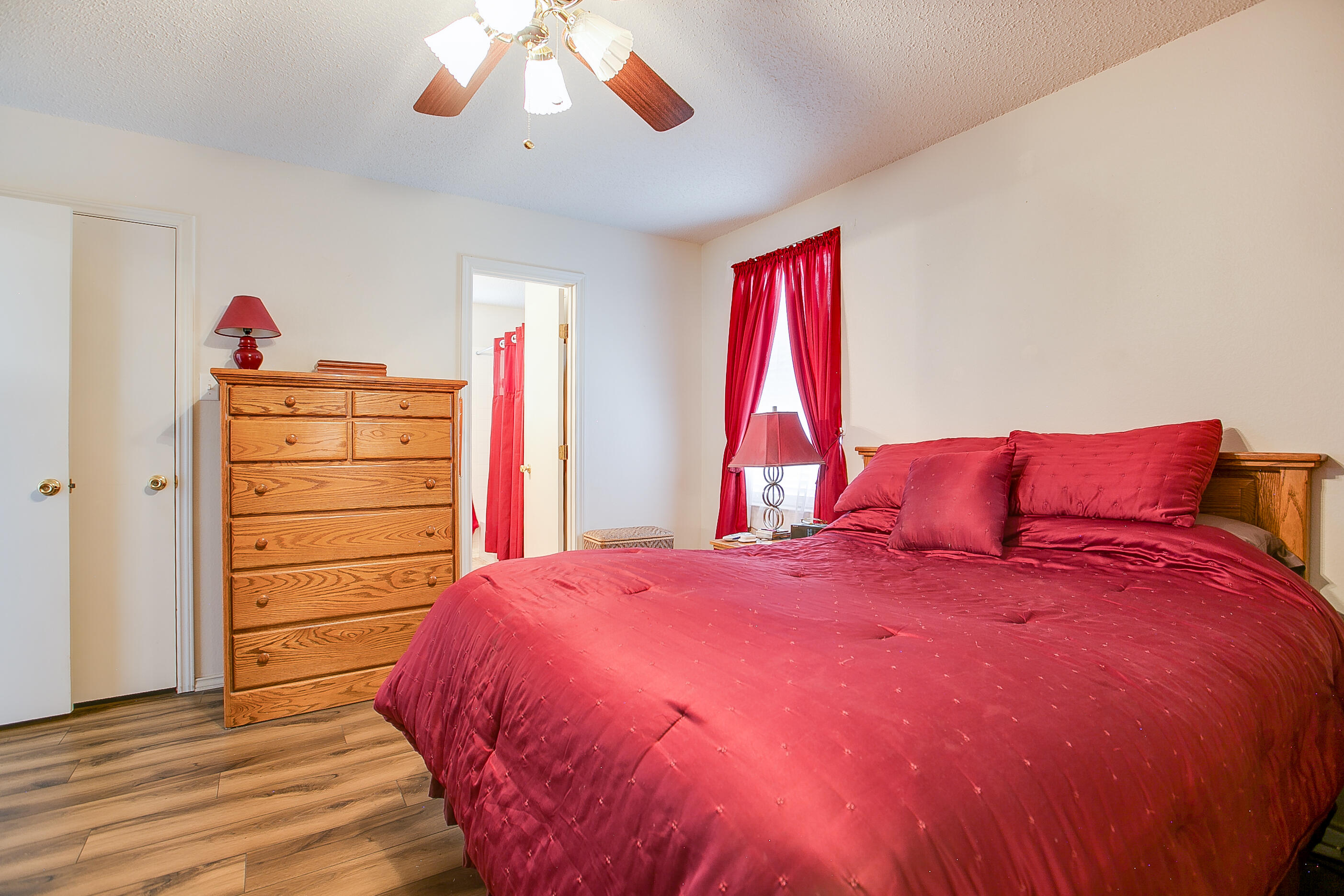 1207 Wallace Lane Property Photo 17