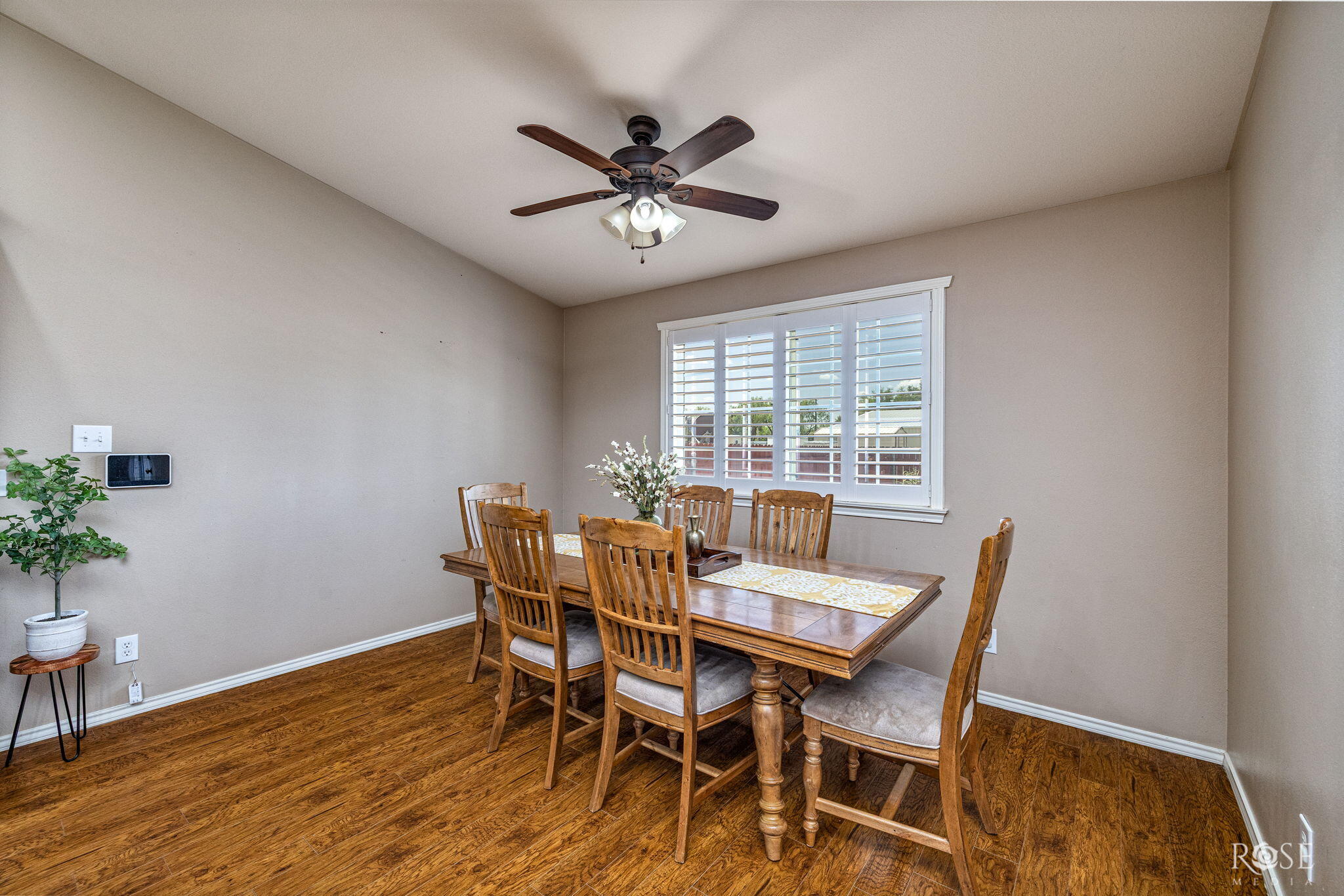 5049 Windwood Drive Property Photo 8