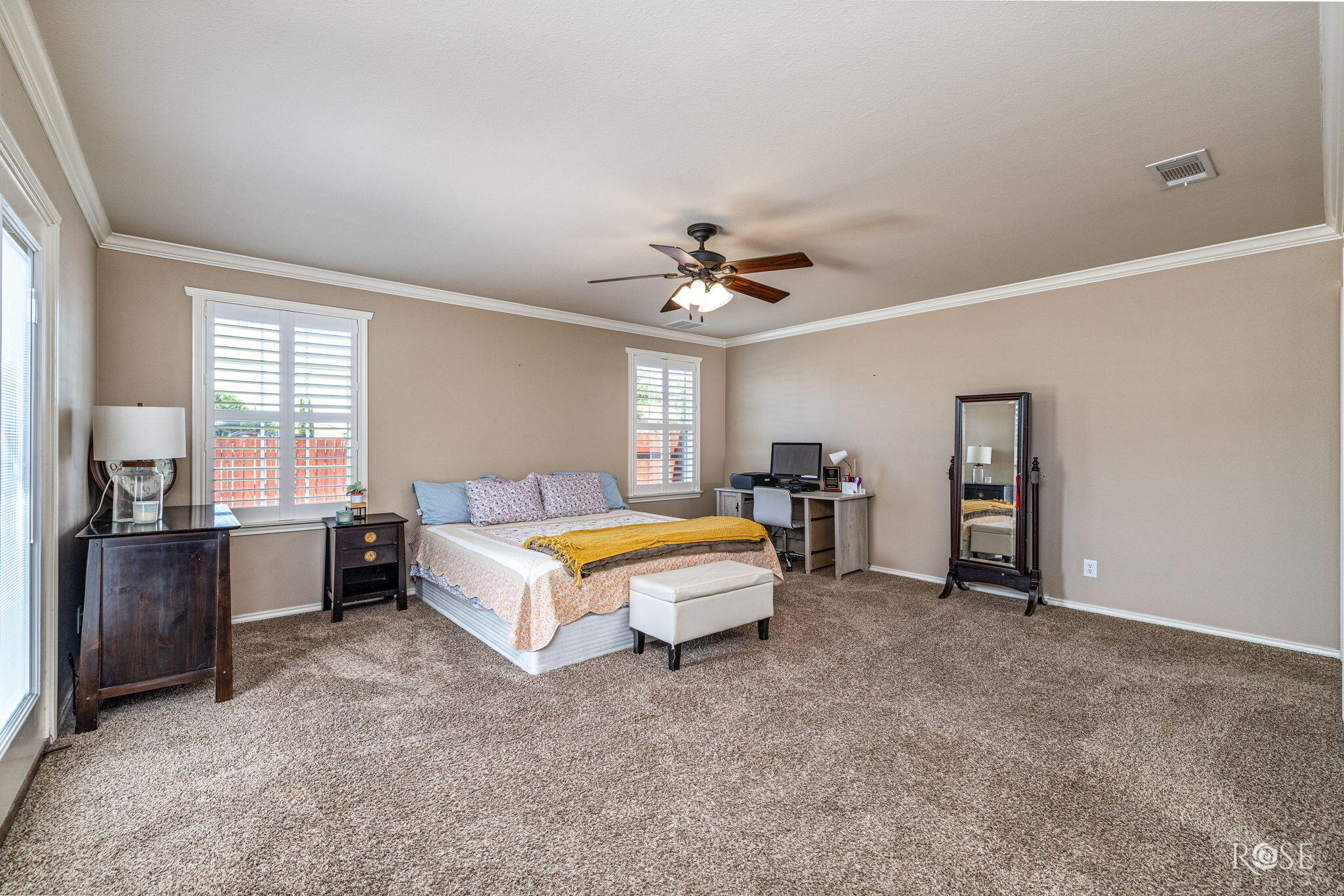 5049 Windwood Drive Property Photo 12
