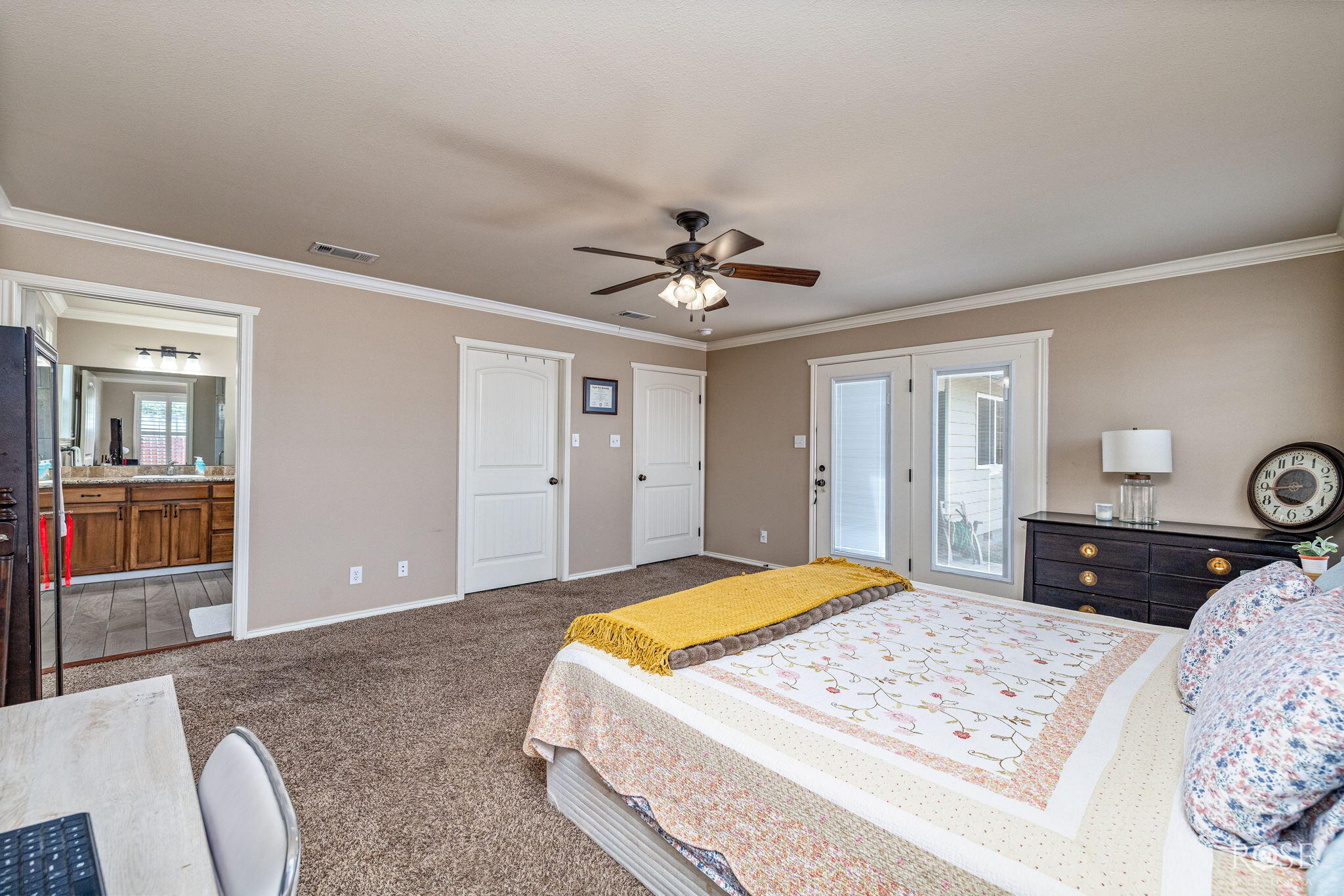 5049 Windwood Drive Property Photo 13