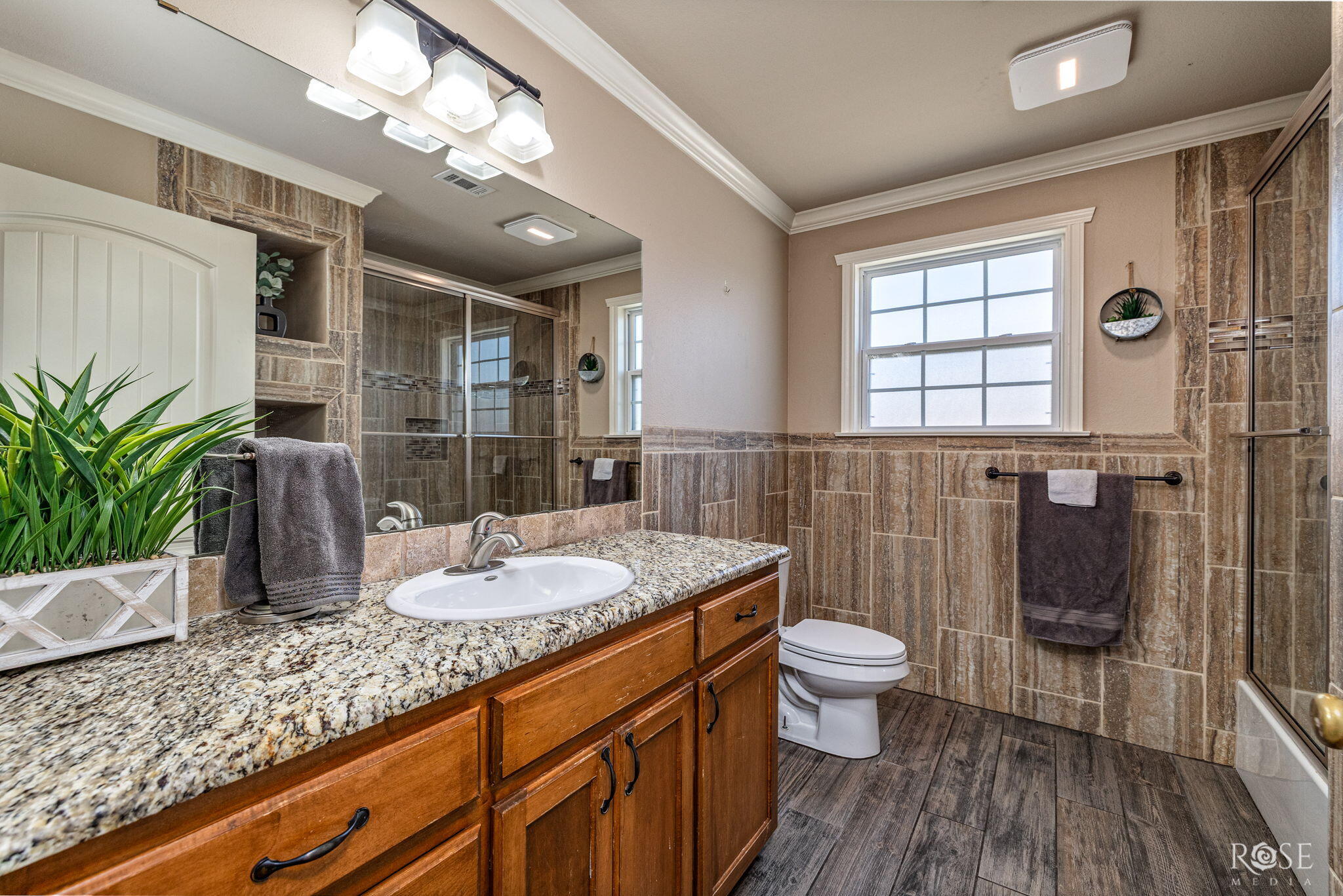 5049 Windwood Drive Property Photo 17
