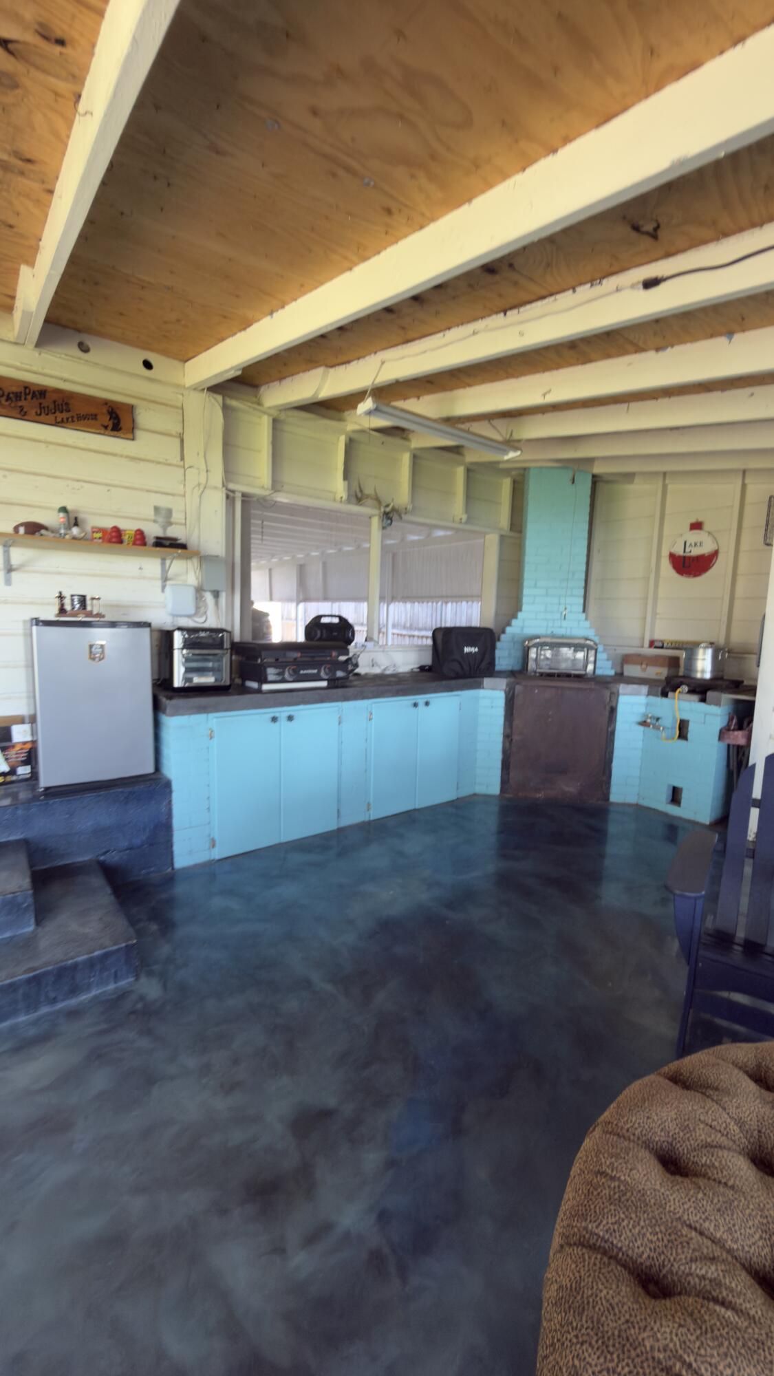 1802 S Concho Drive Property Photo 3