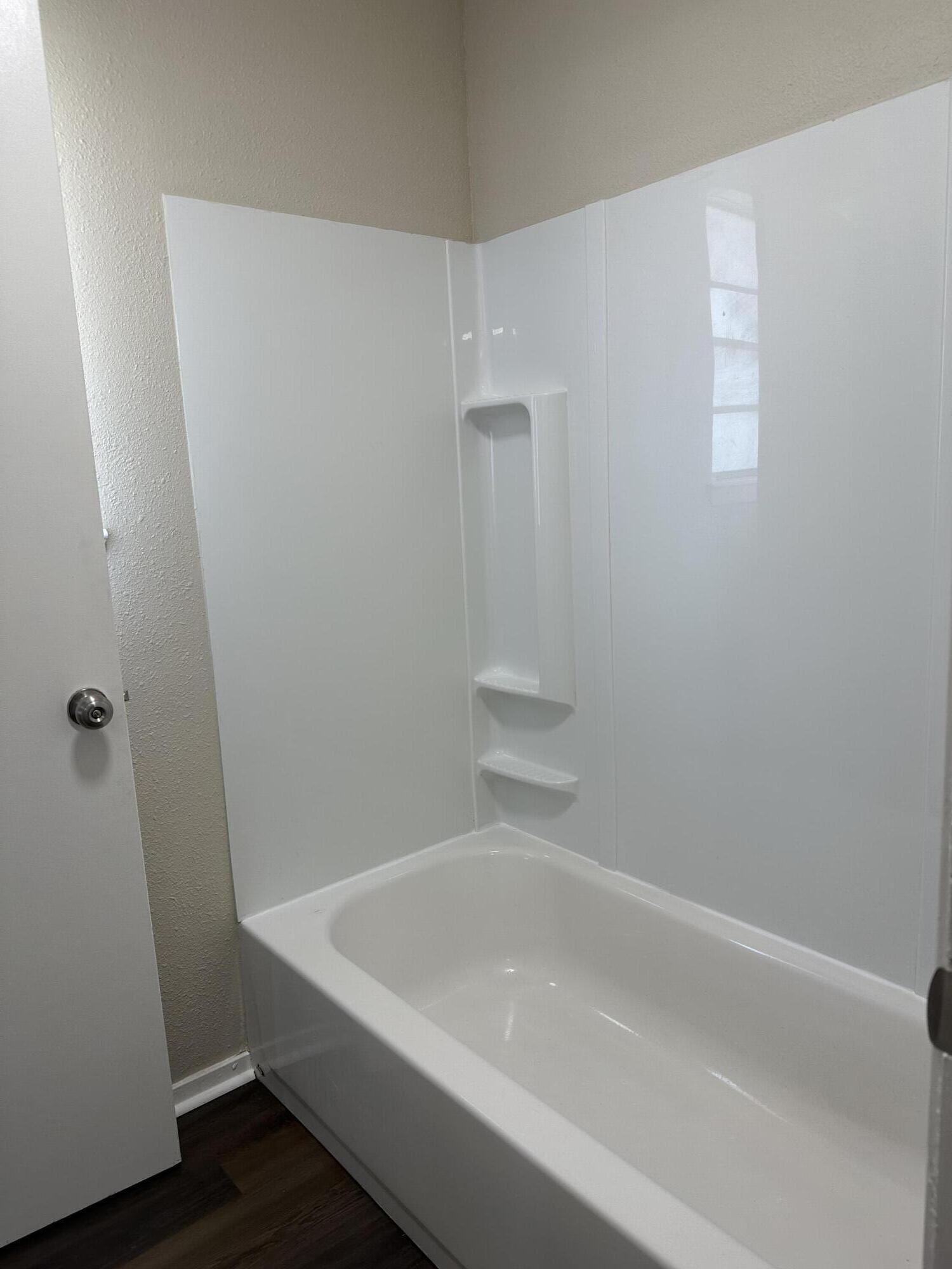425 E 32nd Street Property Photo 16