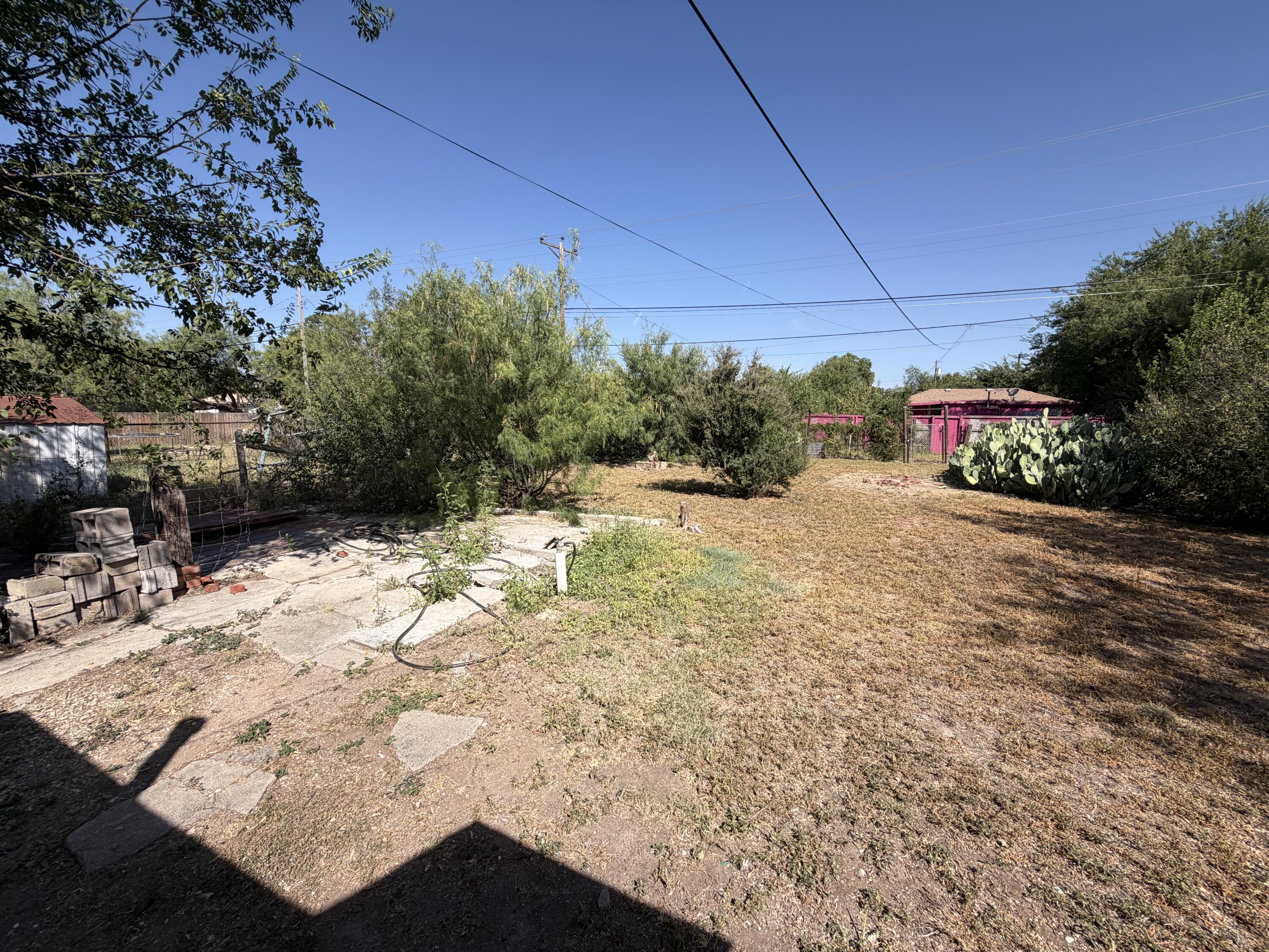 320 E 12th Street Property Photo 39