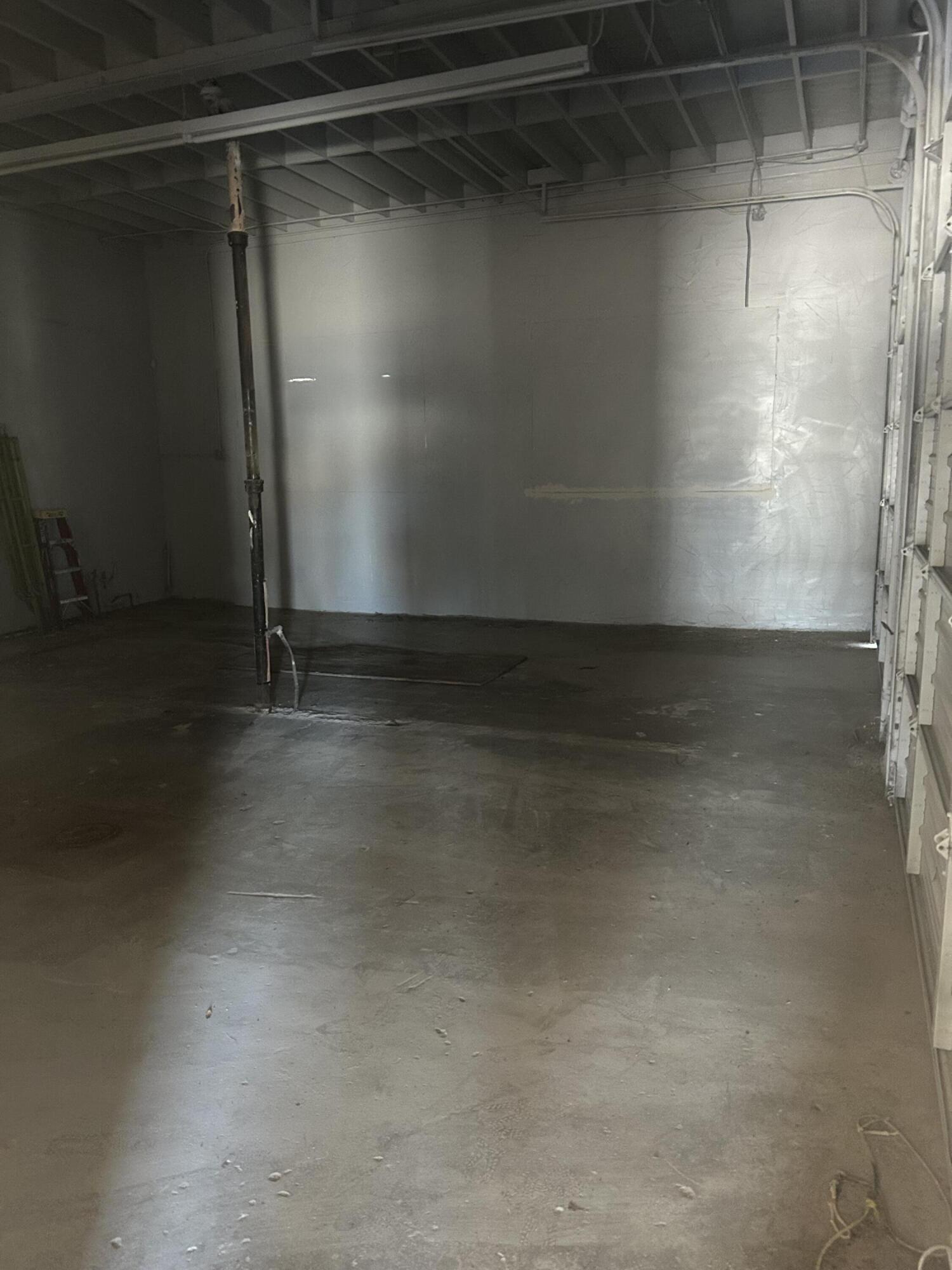 330 N Main Street Property Photo 10