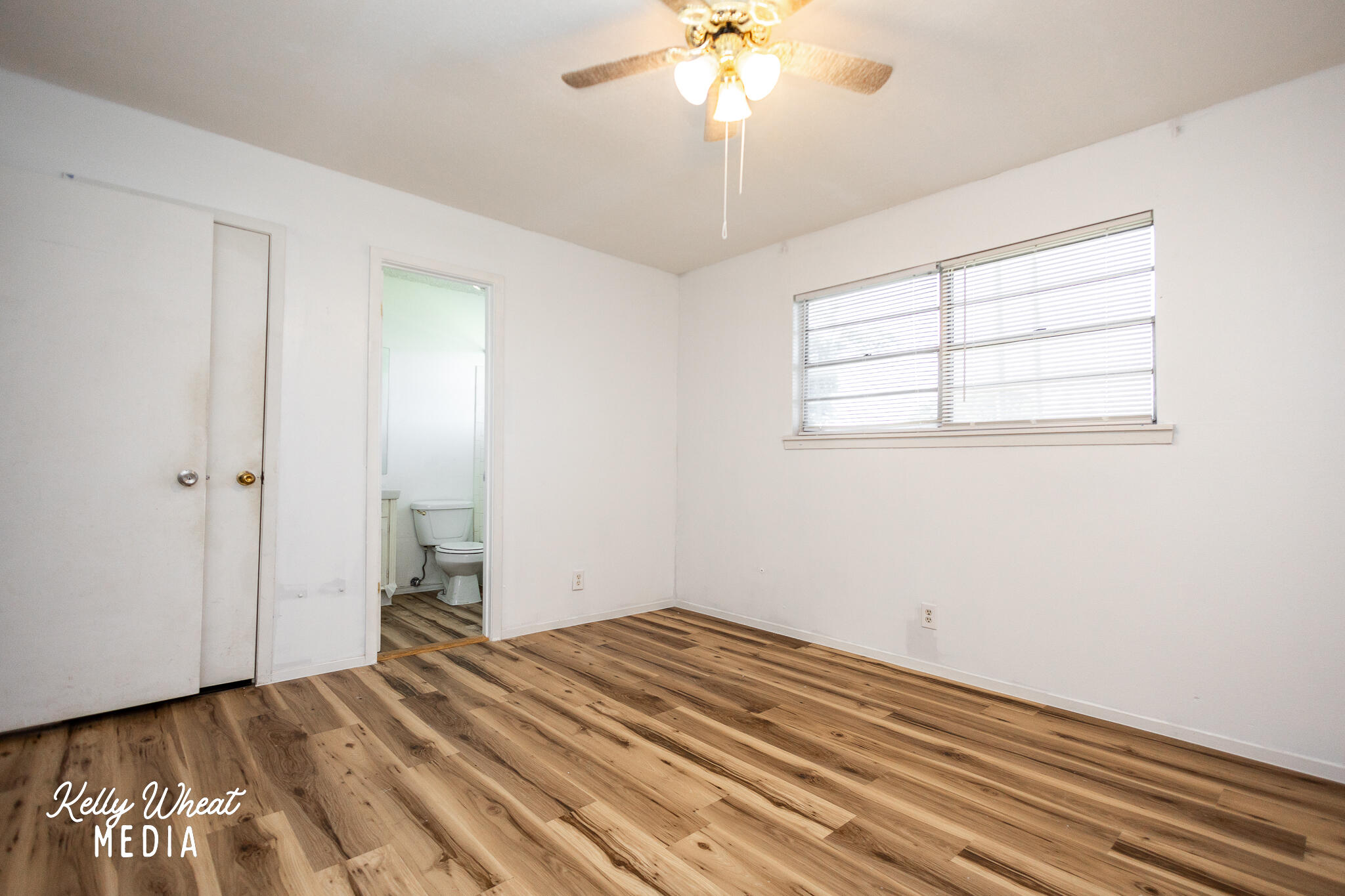 3605 Honeysuckle Lane Property Photo 12