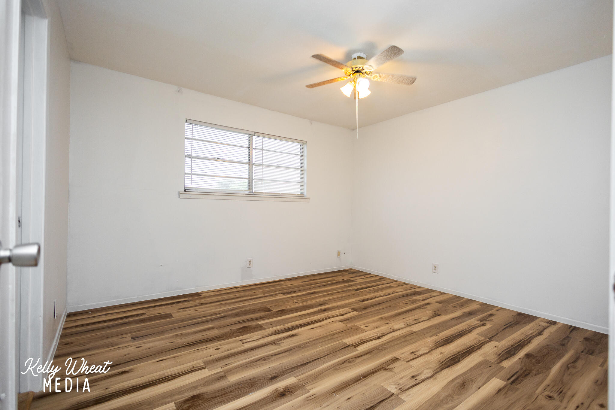 3605 Honeysuckle Lane Property Photo 13