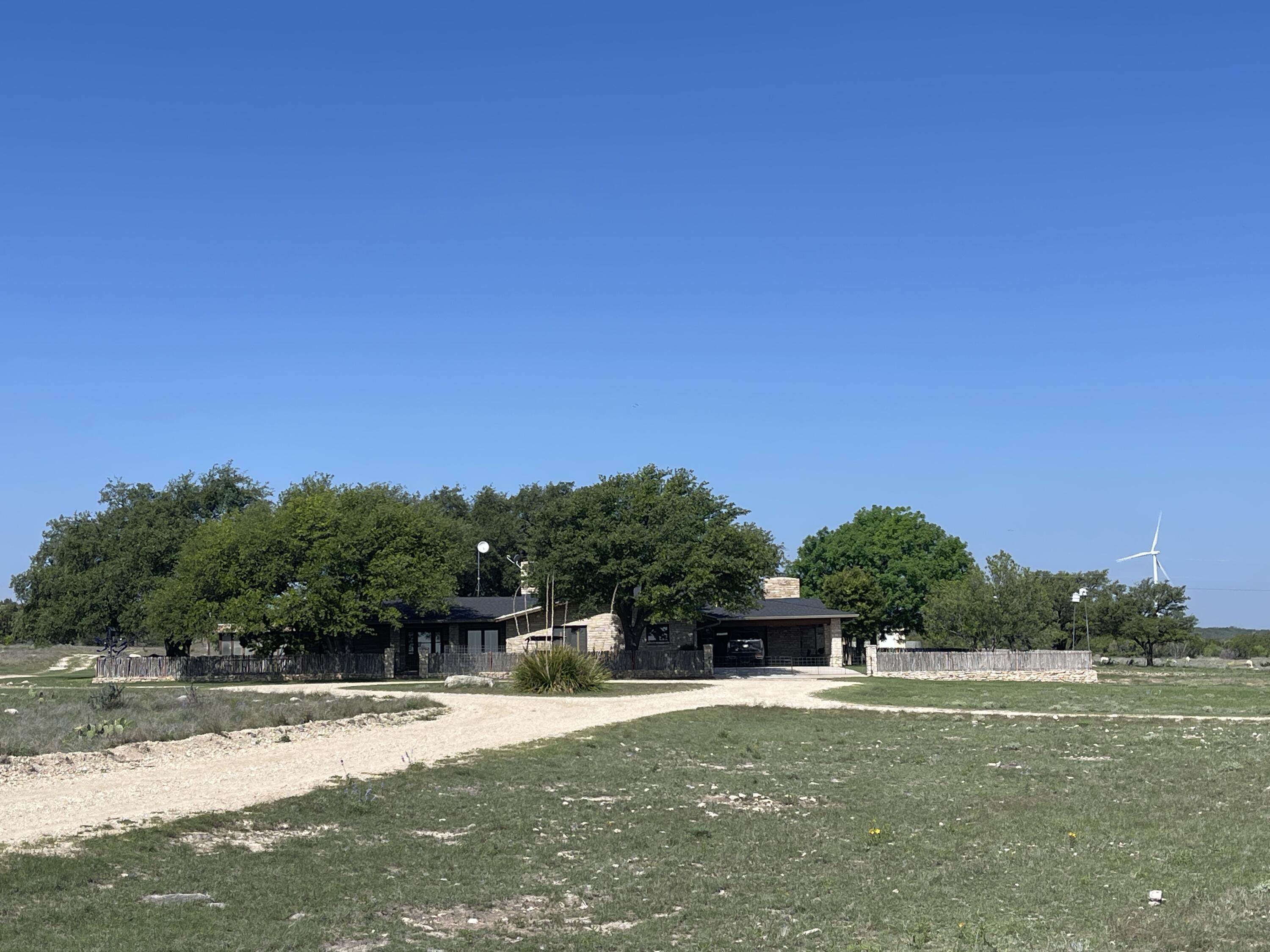 9534 Duff Road Property Photo 10