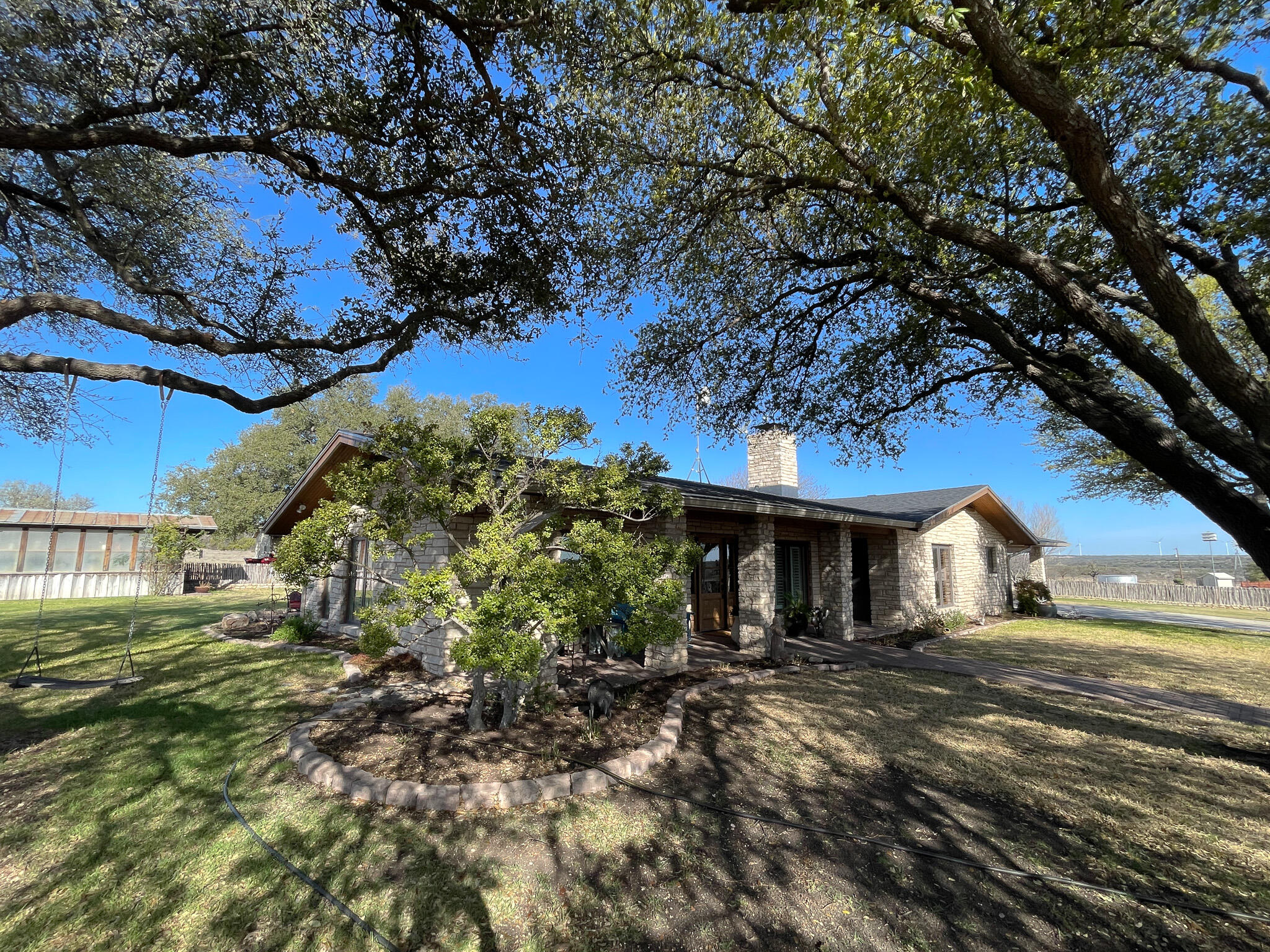 9534 Duff Road Property Photo 11