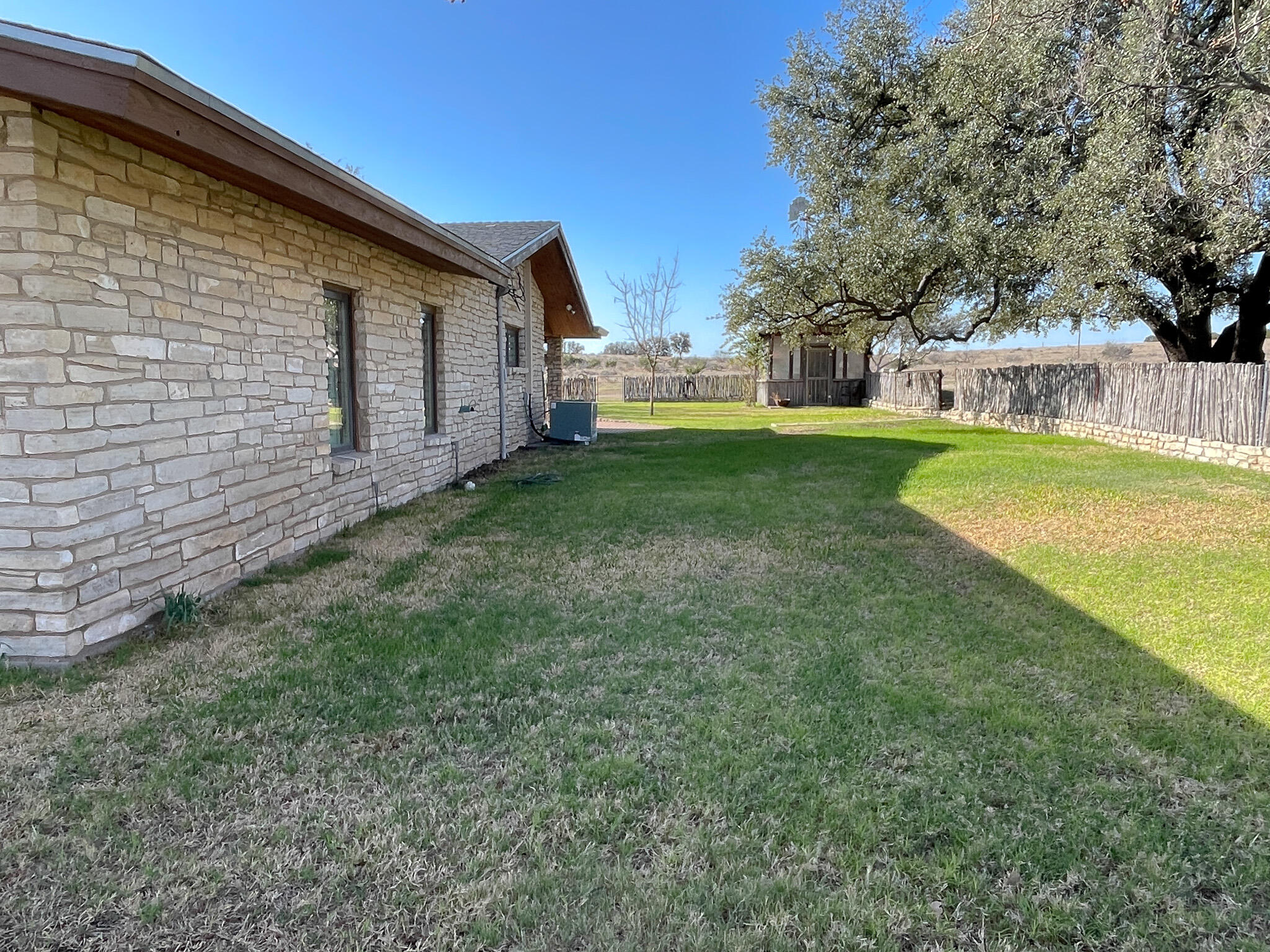 9534 Duff Road Property Photo 35