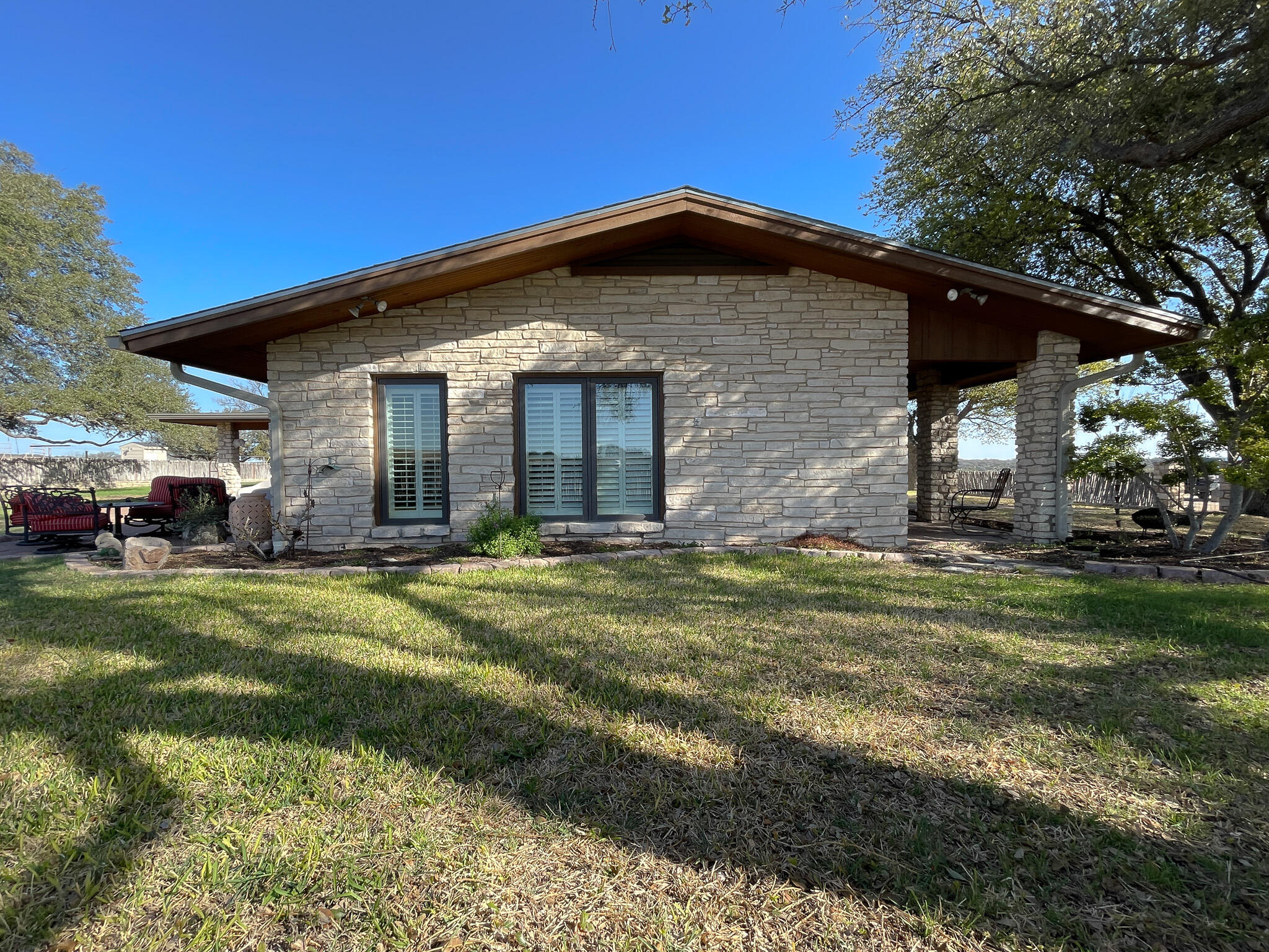 9534 Duff Road Property Photo 36