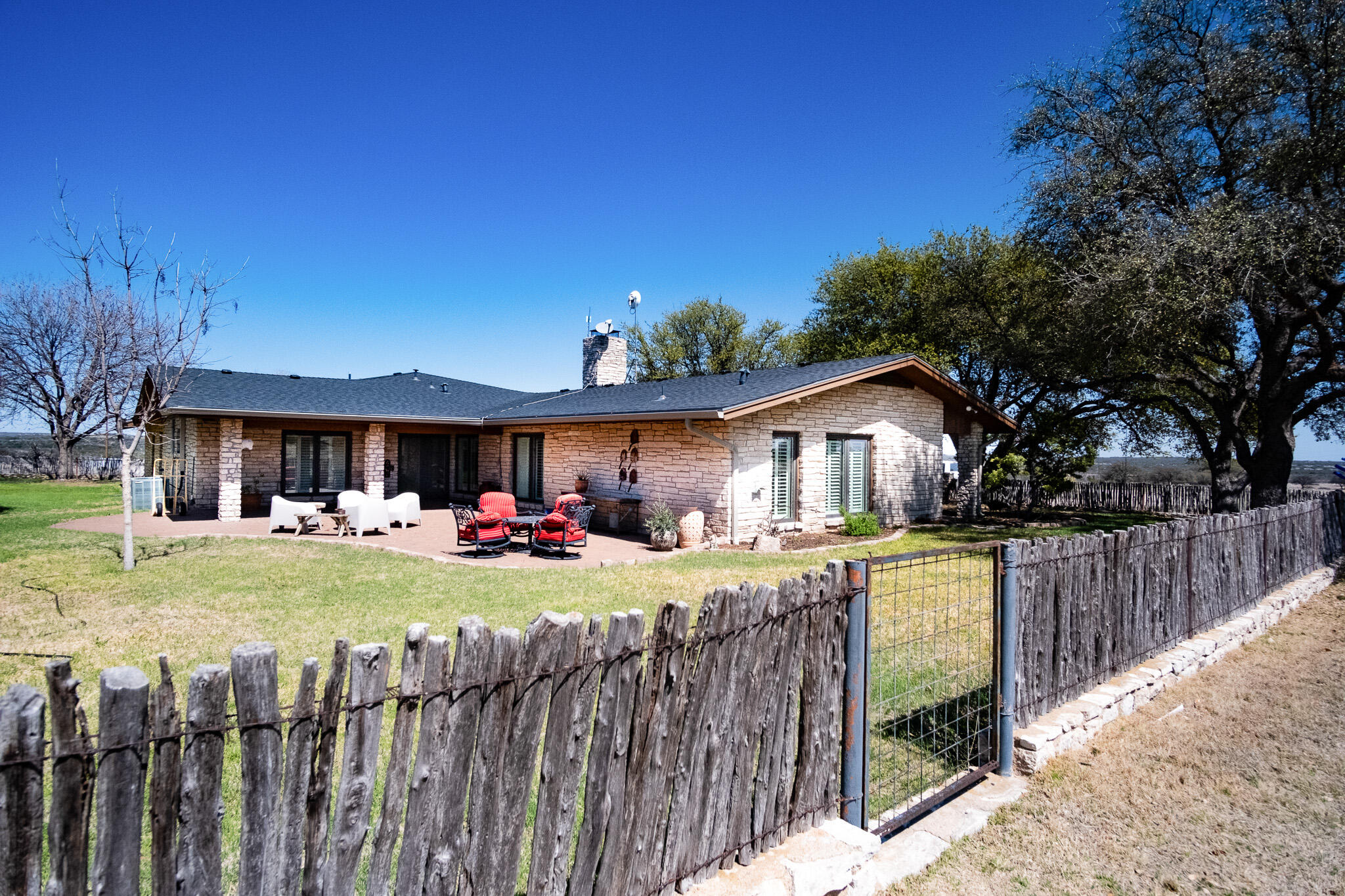9534 Duff Road Property Photo 39