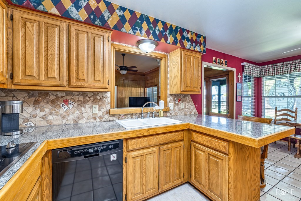 3421 Ridgecrest Lane Property Photo 4