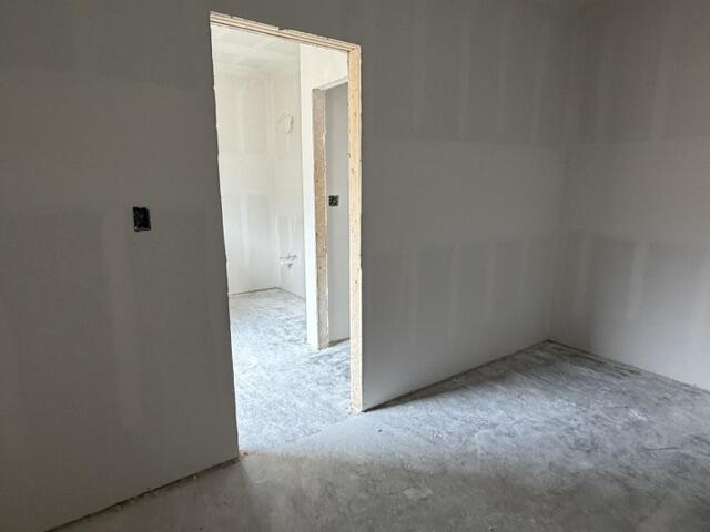 3016 Cedarhill Drive Property Photo 7