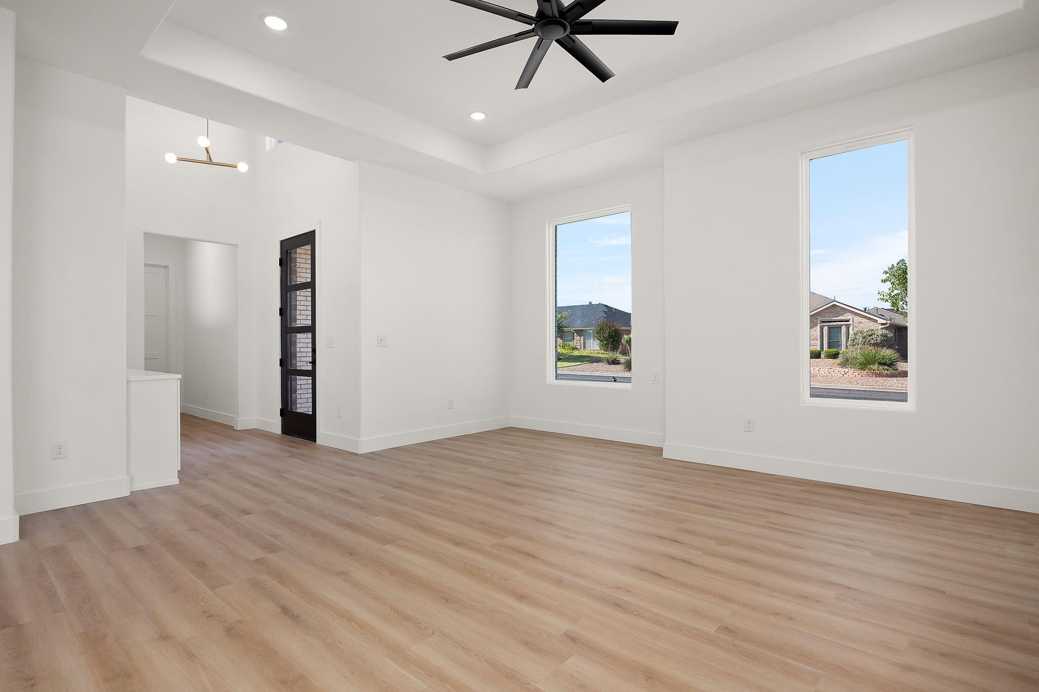 3618 Grandview Drive Property Photo 4