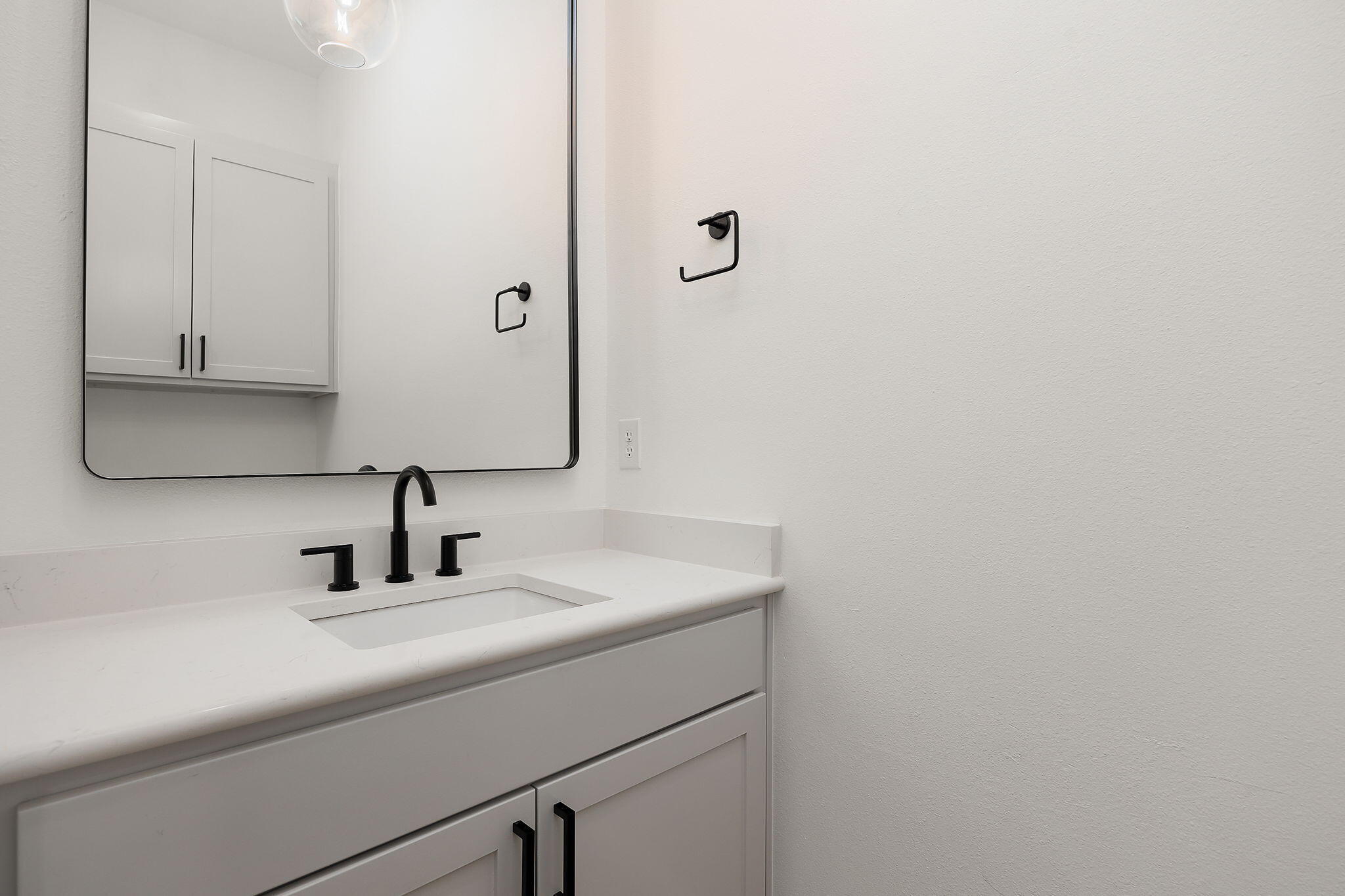 3618 Grandview Drive Property Photo 13