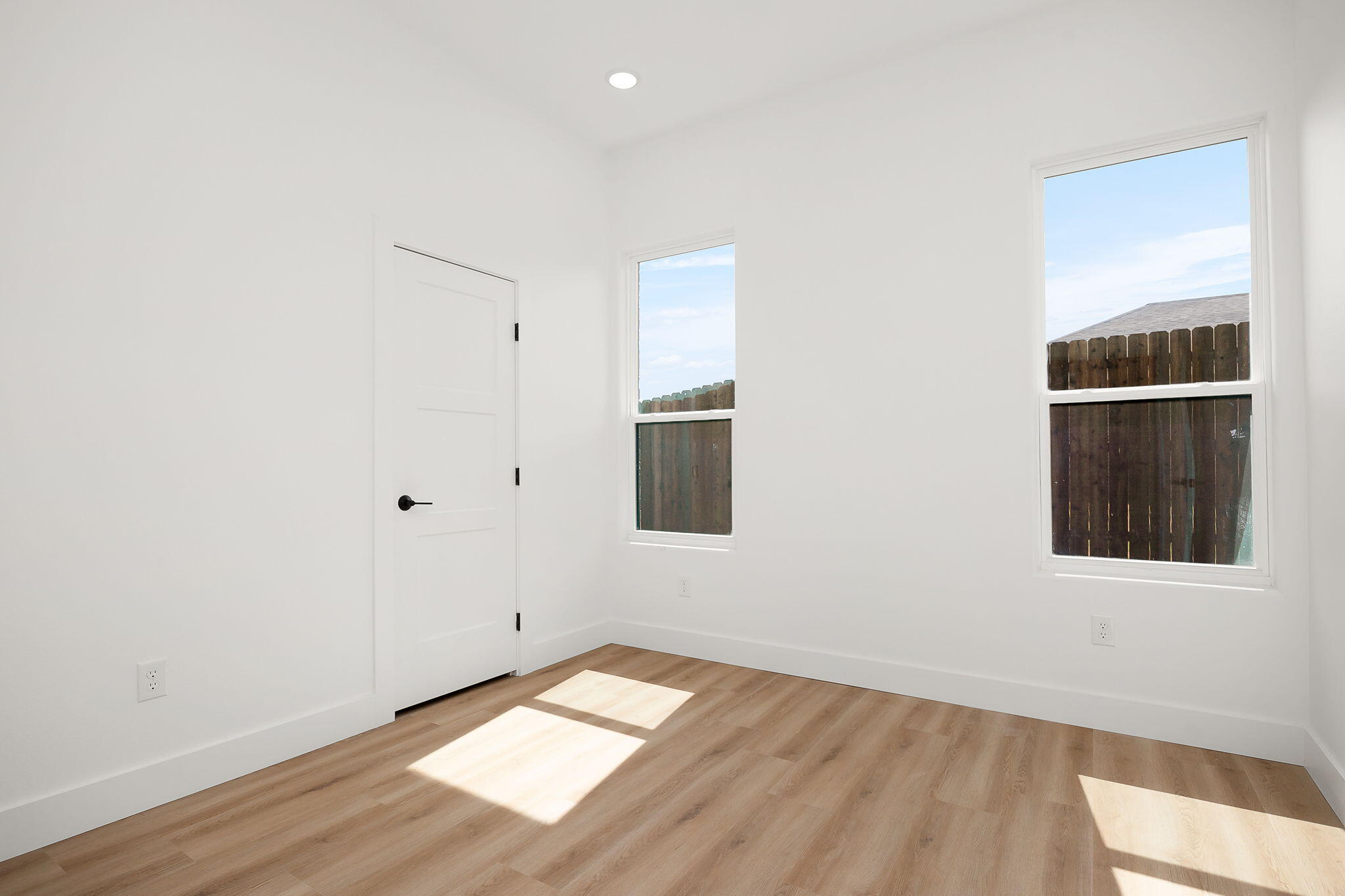 3618 Grandview Drive Property Photo 16