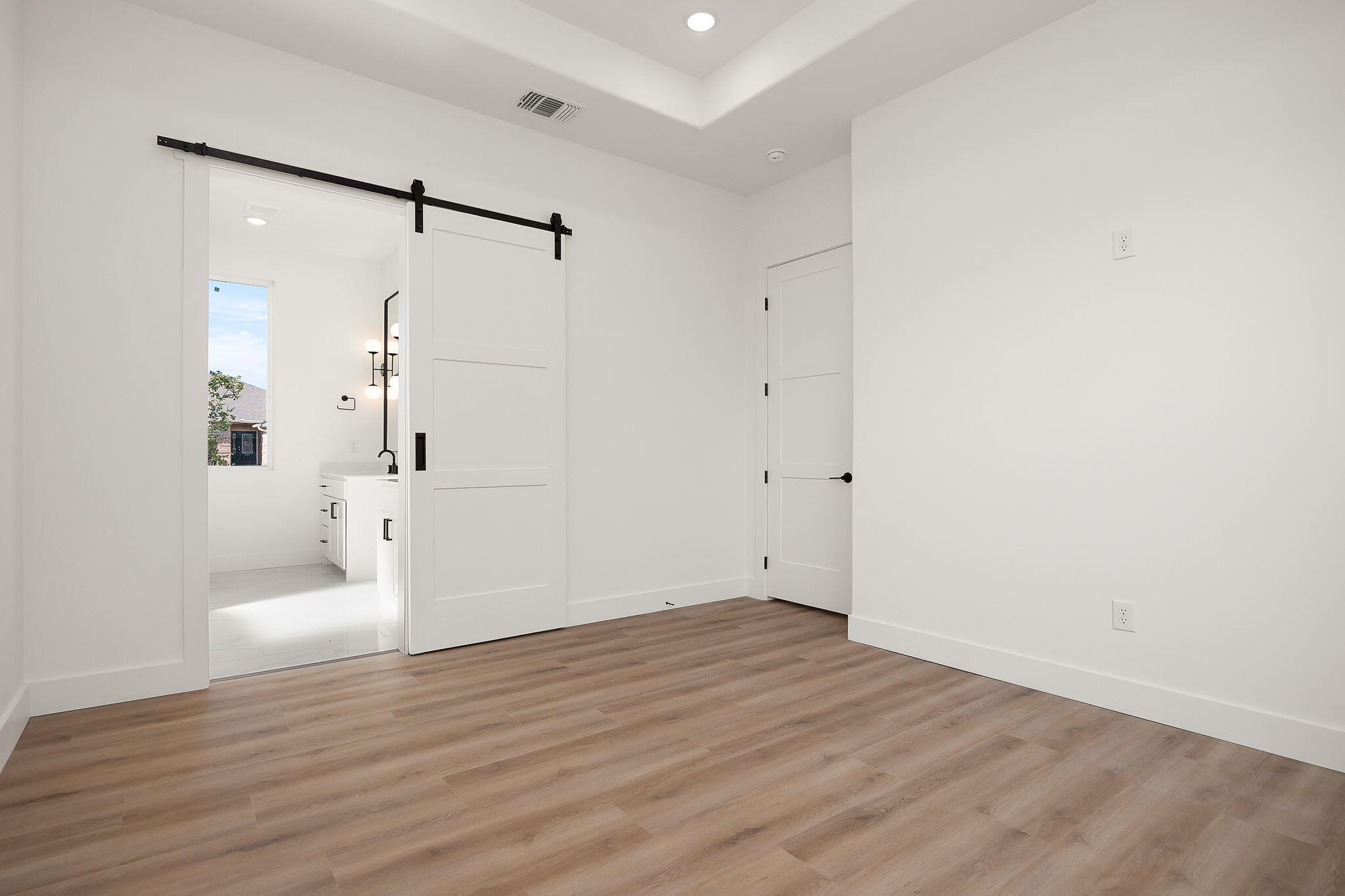 3618 Grandview Drive Property Photo 17