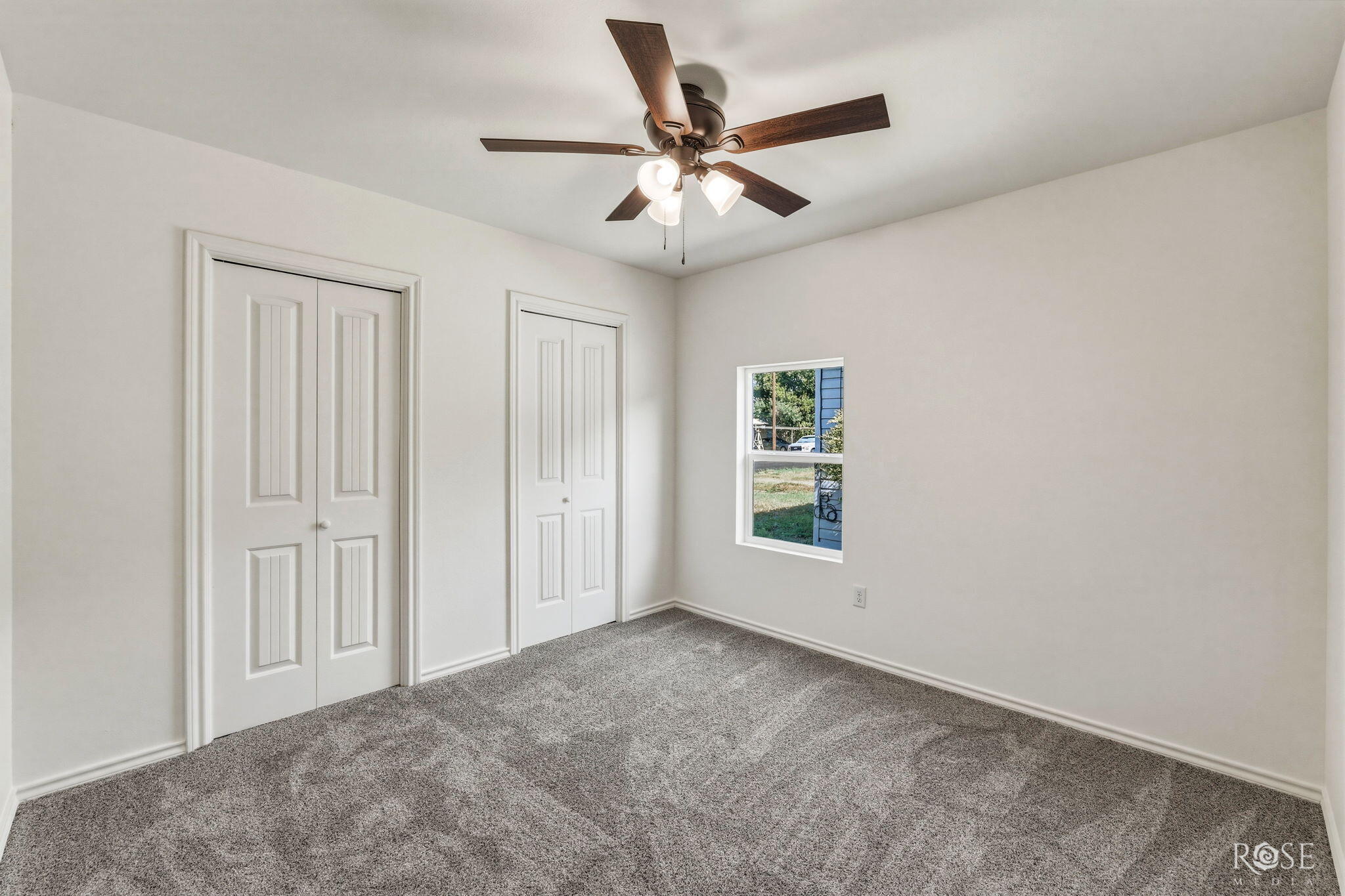 1318 Luna Street Property Photo 9