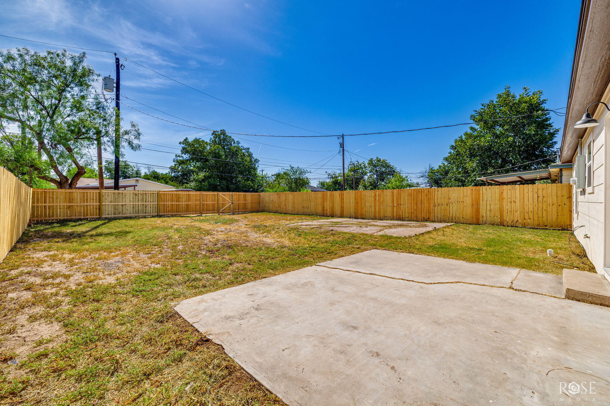 1318 Luna Street Property Photo 15