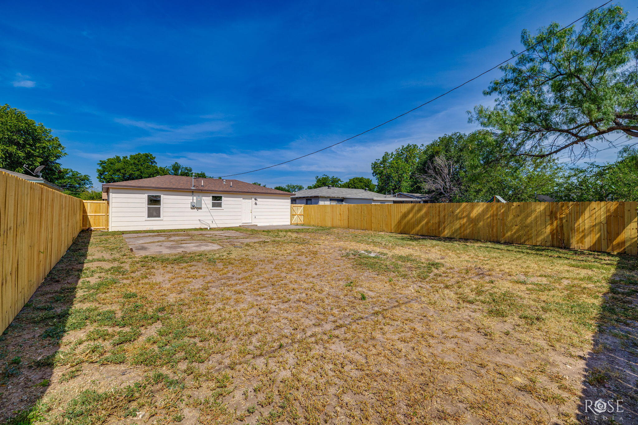 1318 Luna Street Property Photo 16