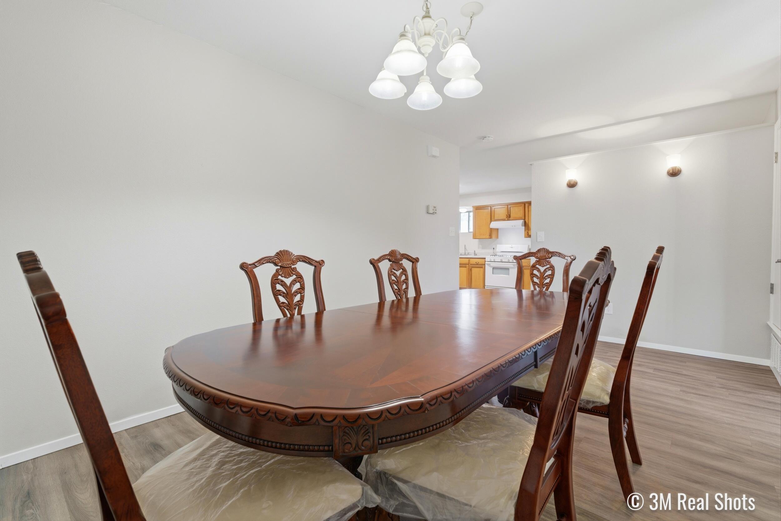 324 W Avenue S Property Photo 14