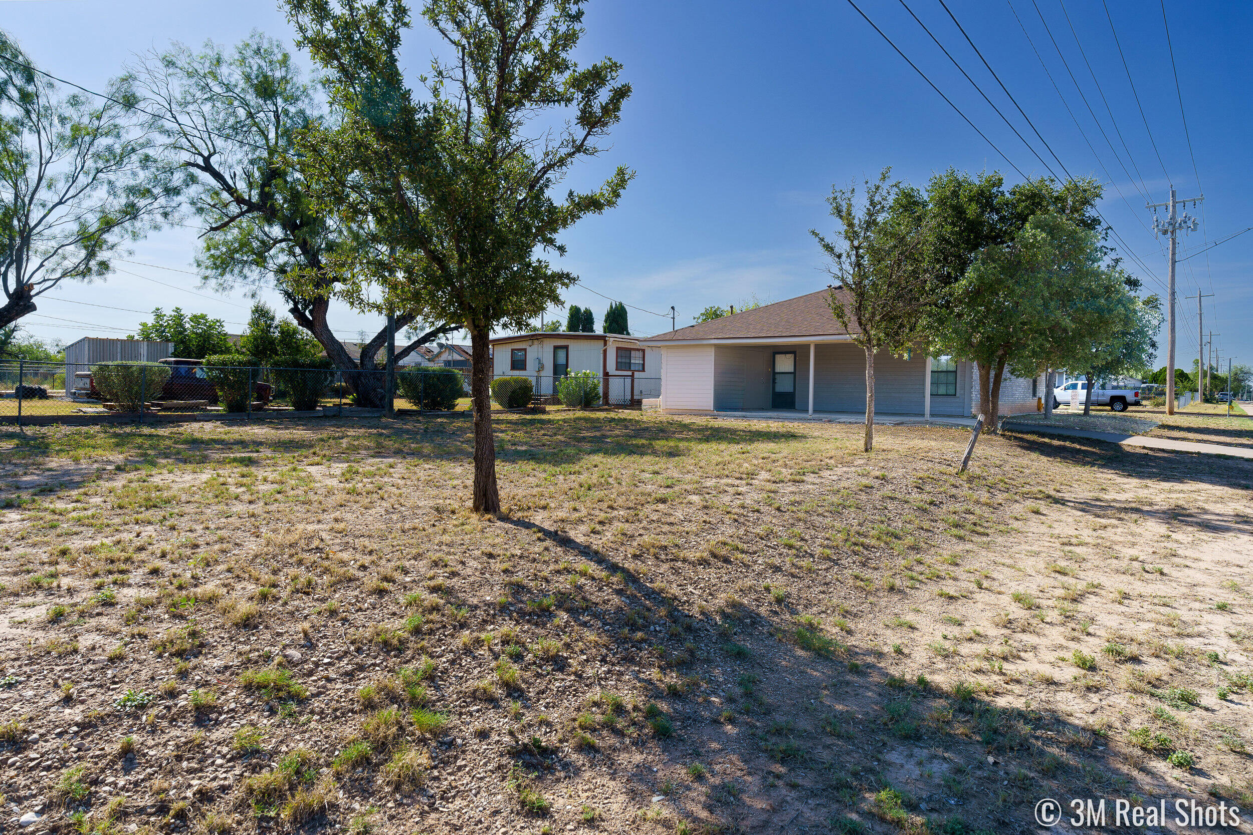 324 W Avenue S Property Photo 22