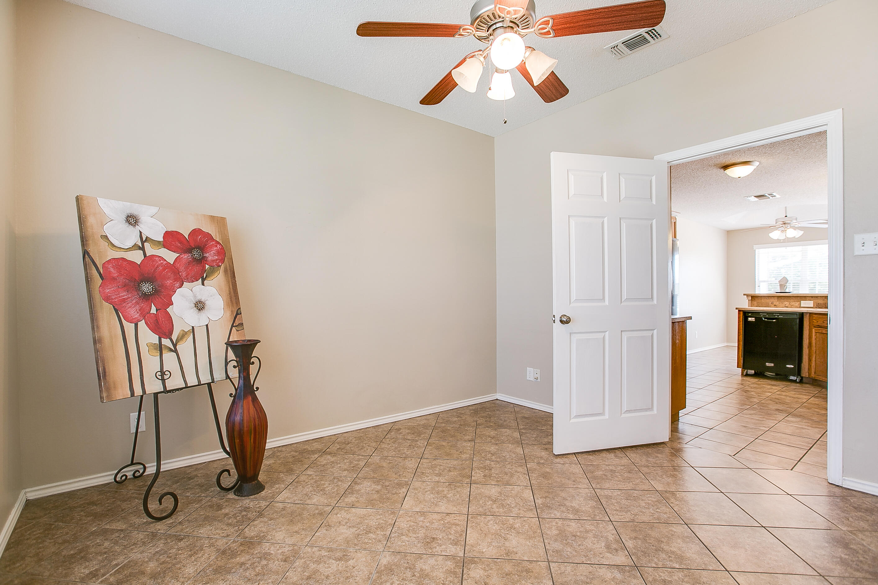 6025 Lyndhurst Drive Property Photo 2