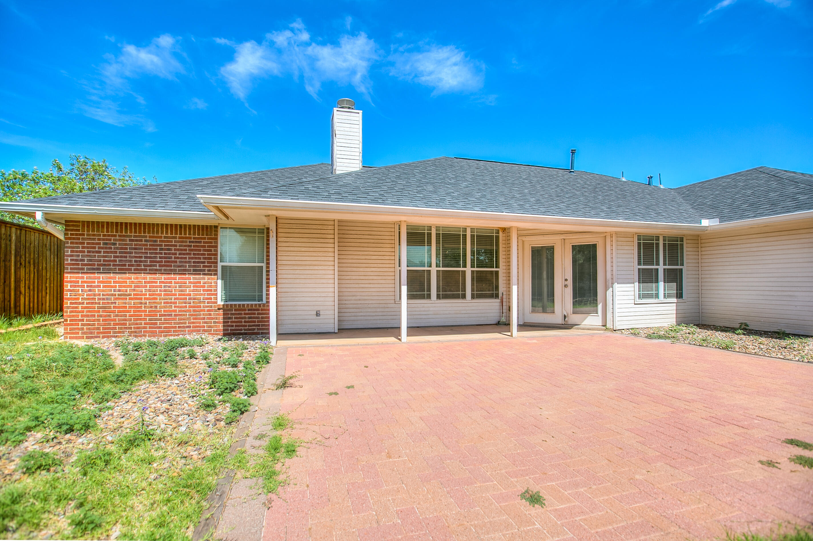 6025 Lyndhurst Drive Property Photo 29