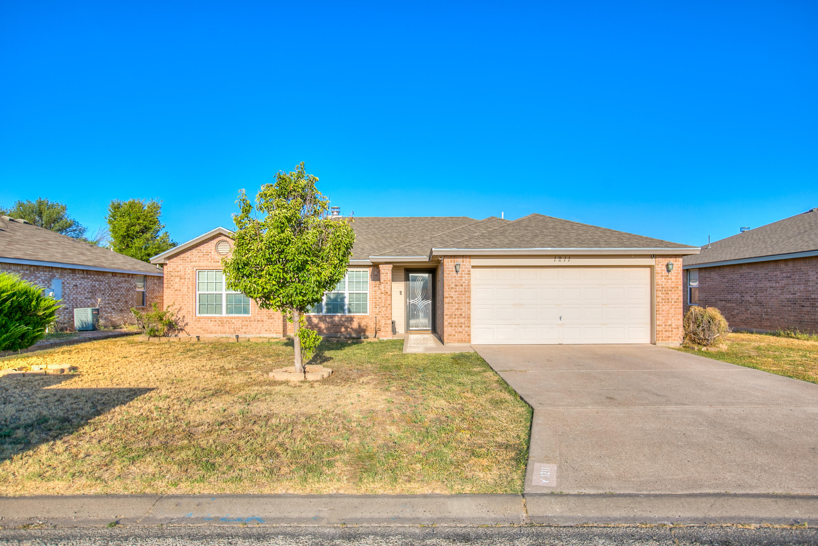 1211 George Lane Property Photo 2