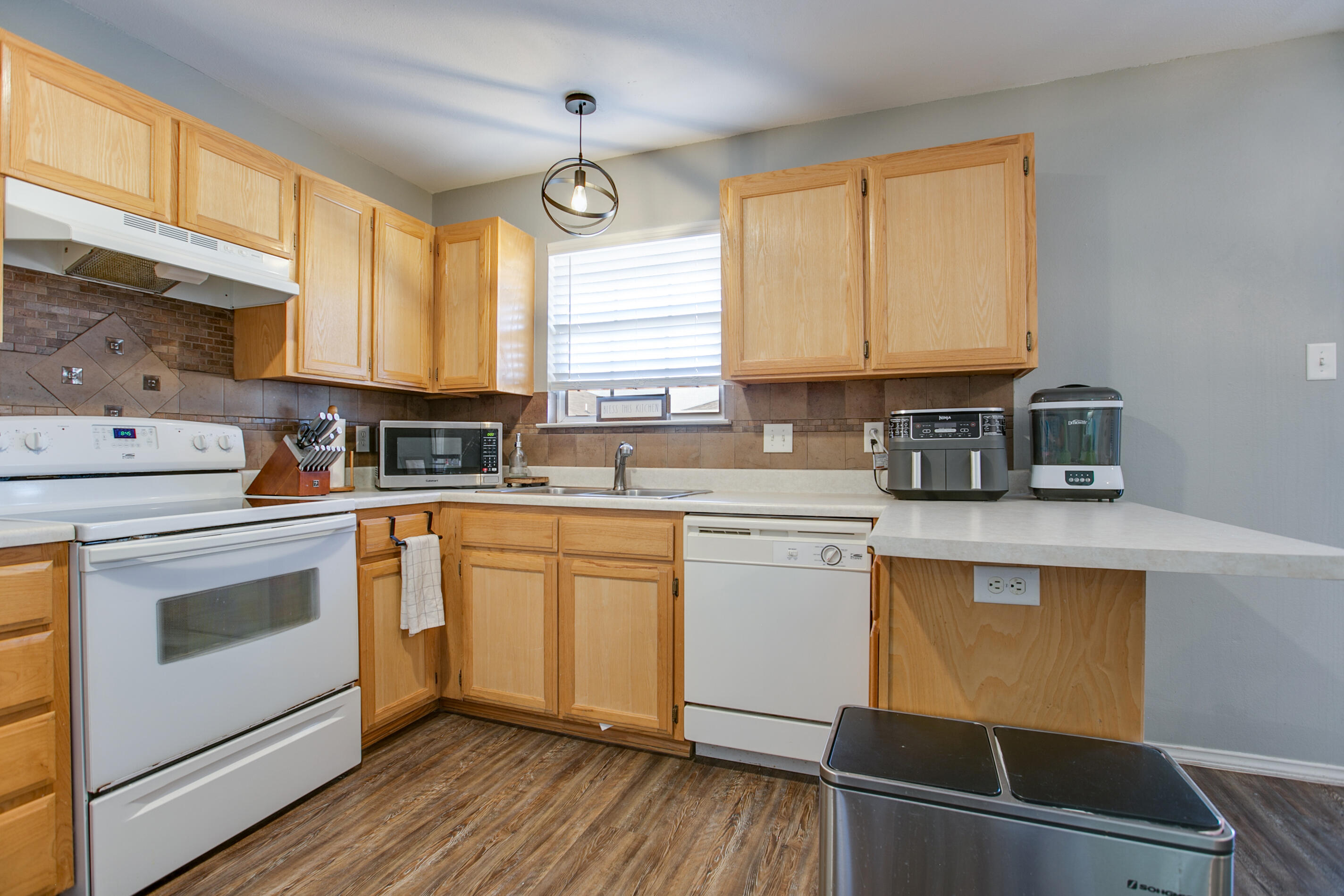 1211 George Lane Property Photo 11