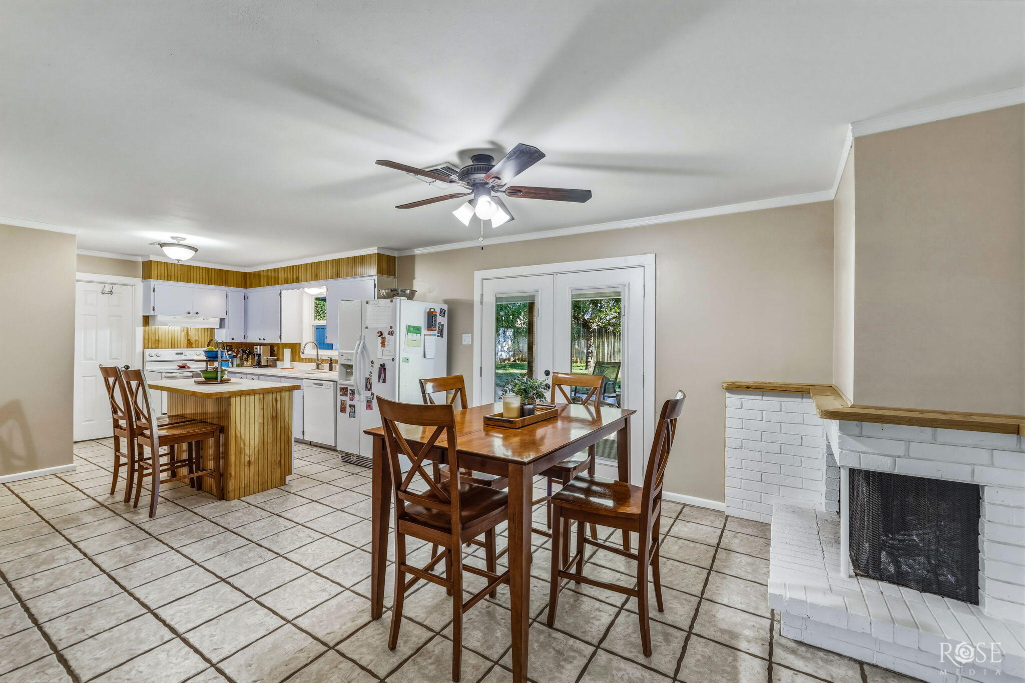 2644 Yale Avenue Property Photo 6