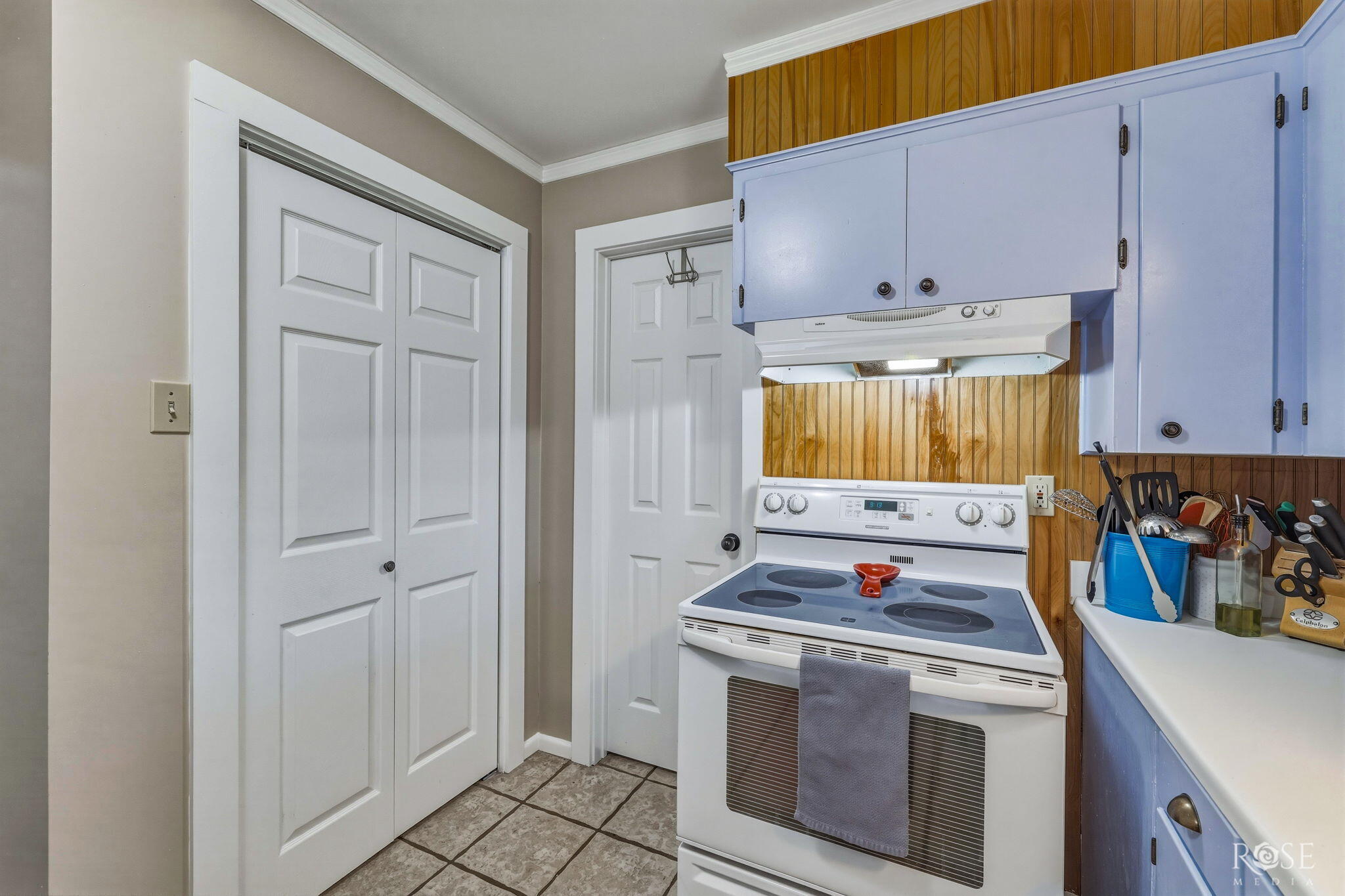 2644 Yale Avenue Property Photo 9