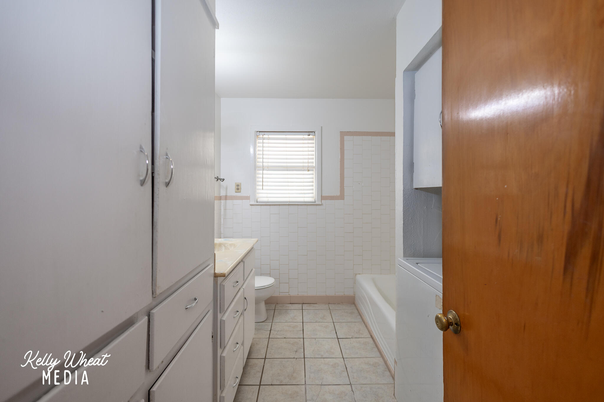 2547 Culver Avenue Property Photo 13