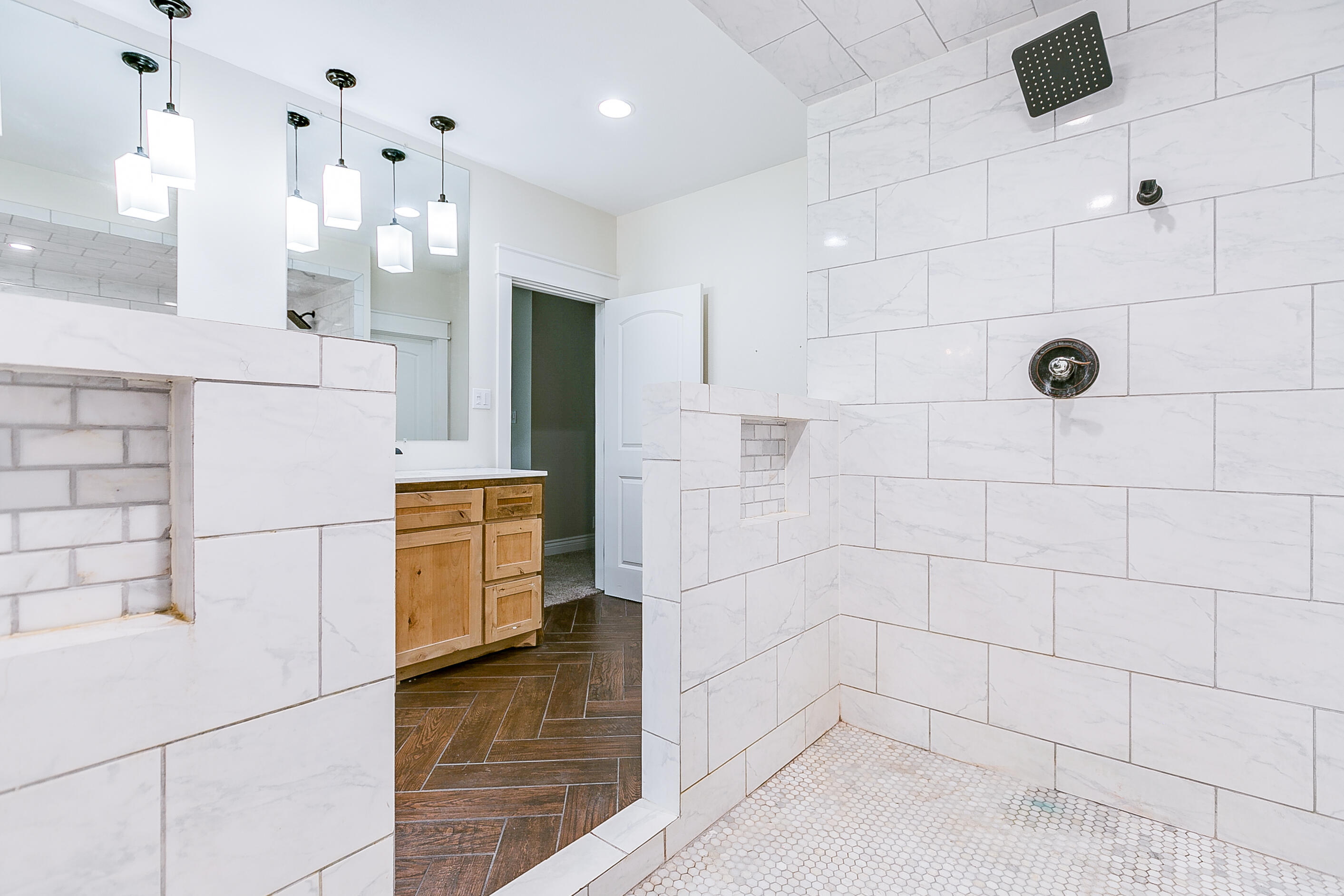 15555 Deer Valley Loop Property Photo 21