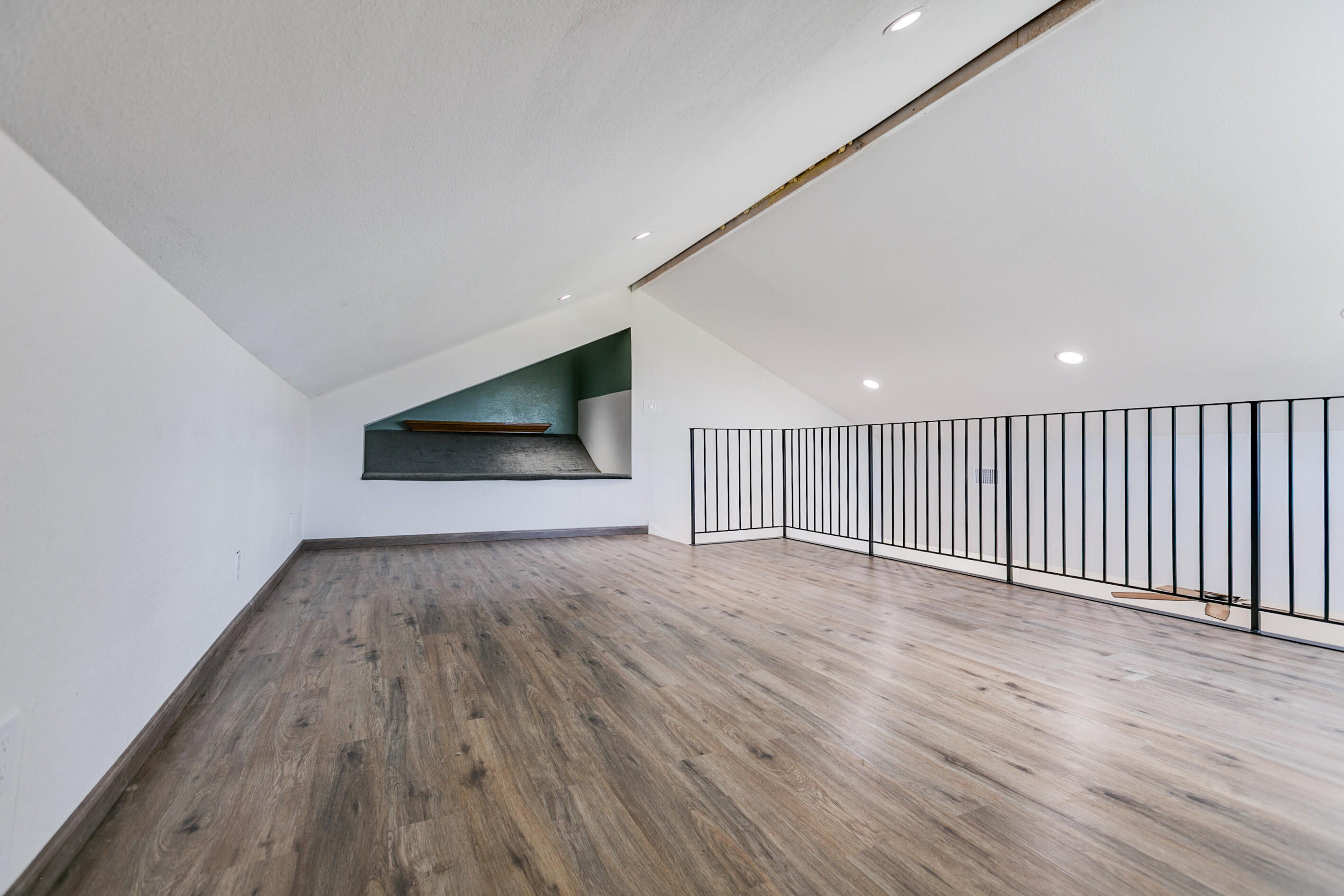15555 Deer Valley Loop Property Photo 30