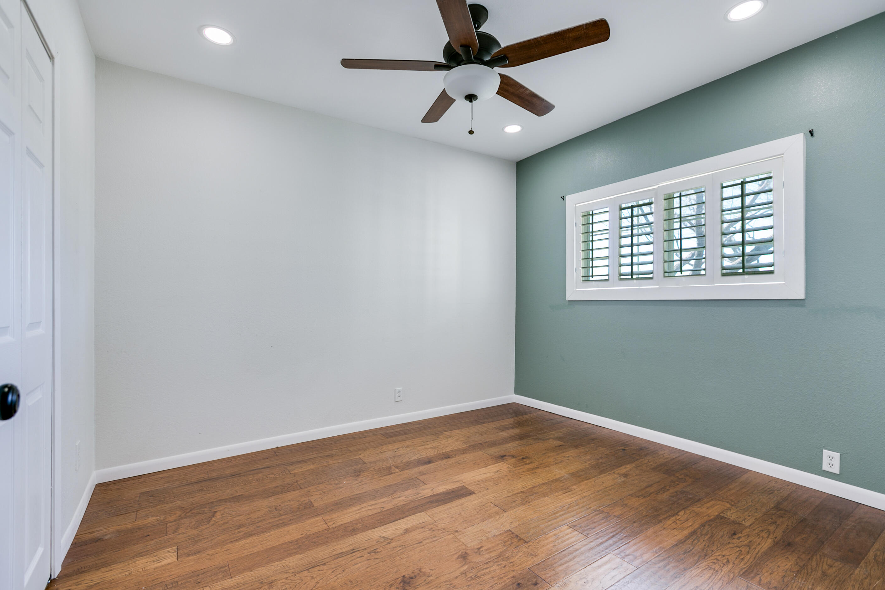 15555 Deer Valley Loop Property Photo 31