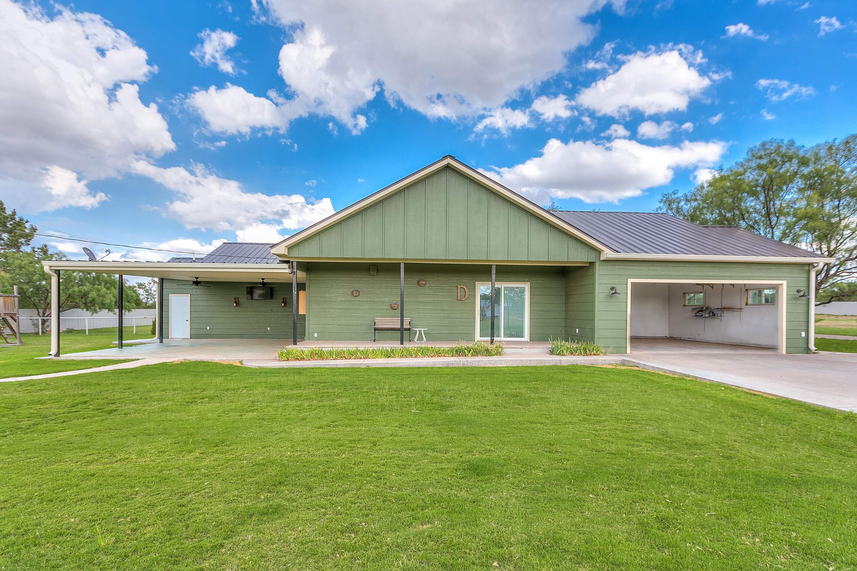 15555 Deer Valley Loop Property Photo 33