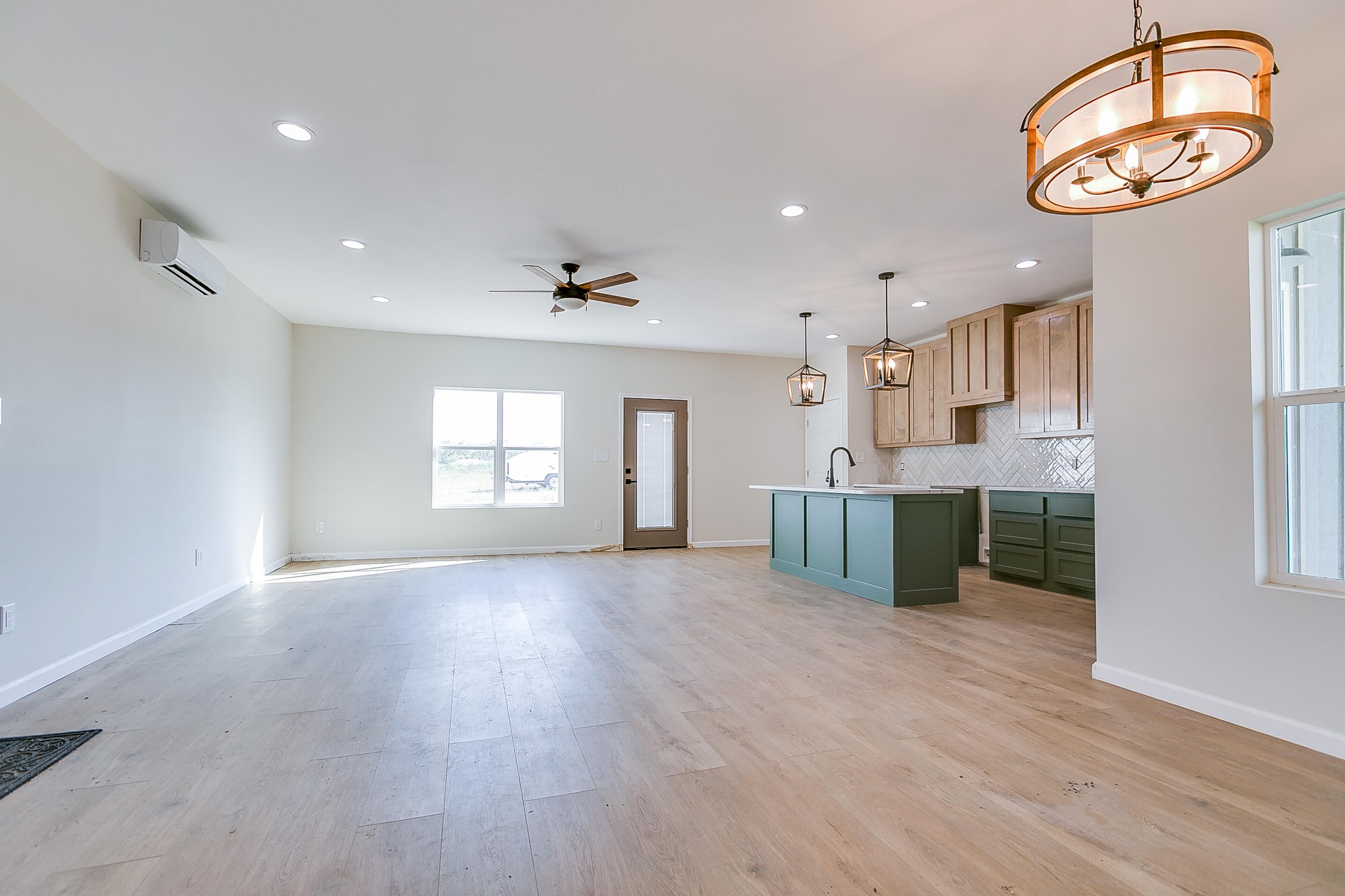 15555 Deer Valley Loop Property Photo 44