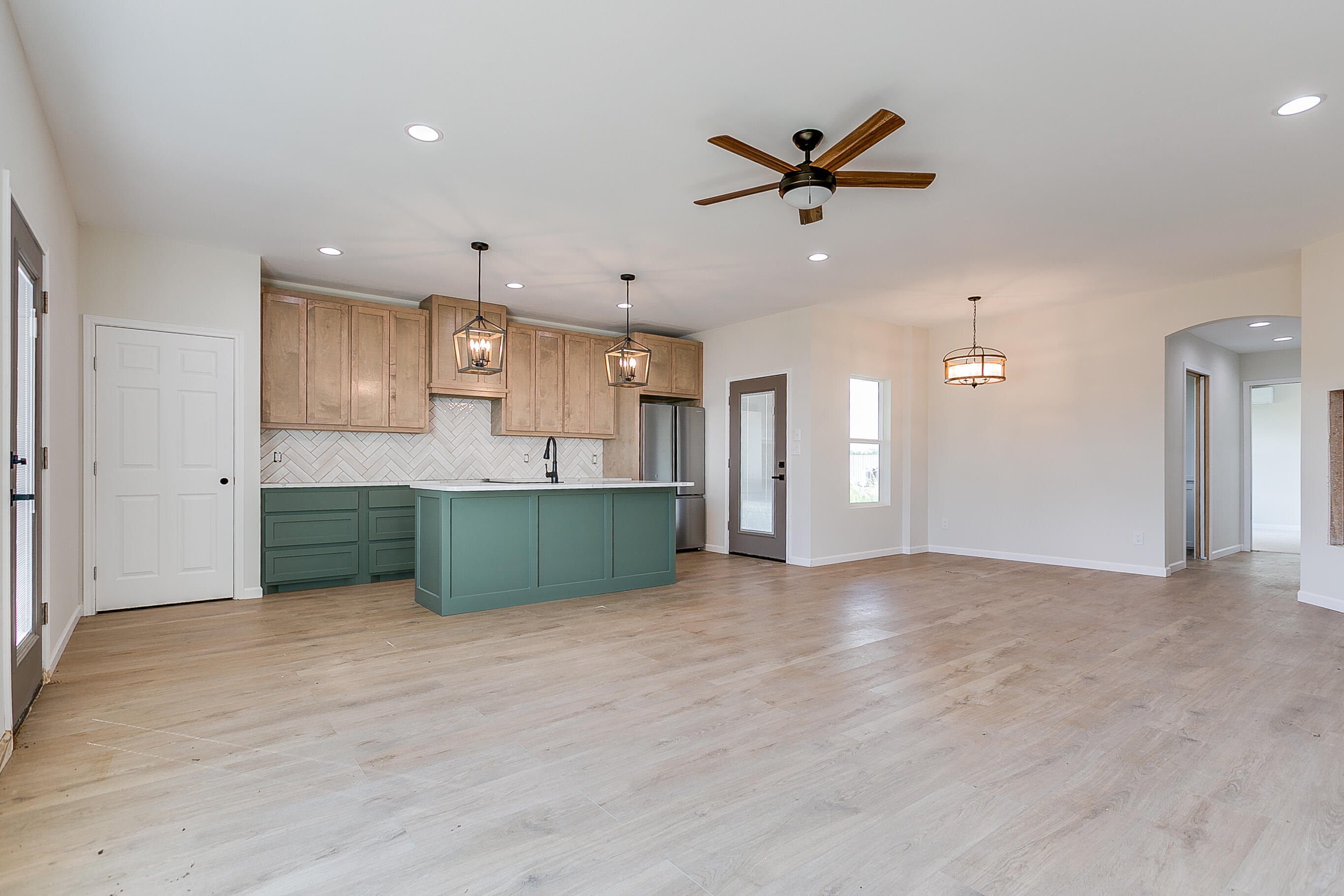 15555 Deer Valley Loop Property Photo 46