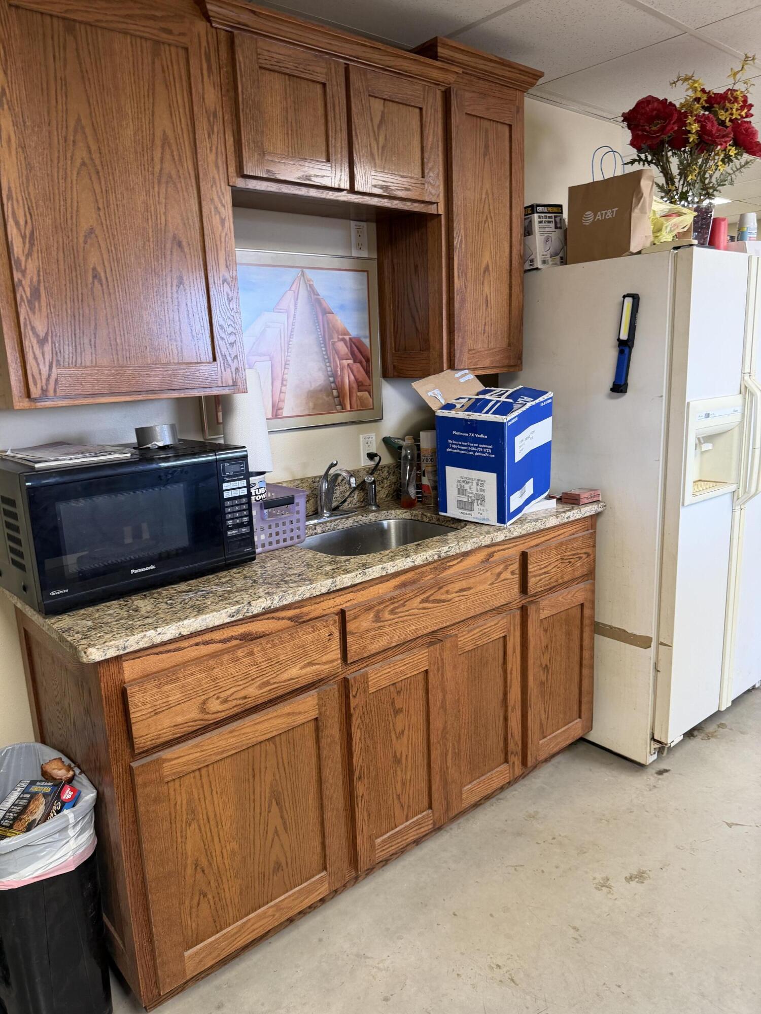 6656 Spindle Top Road Property Photo 20