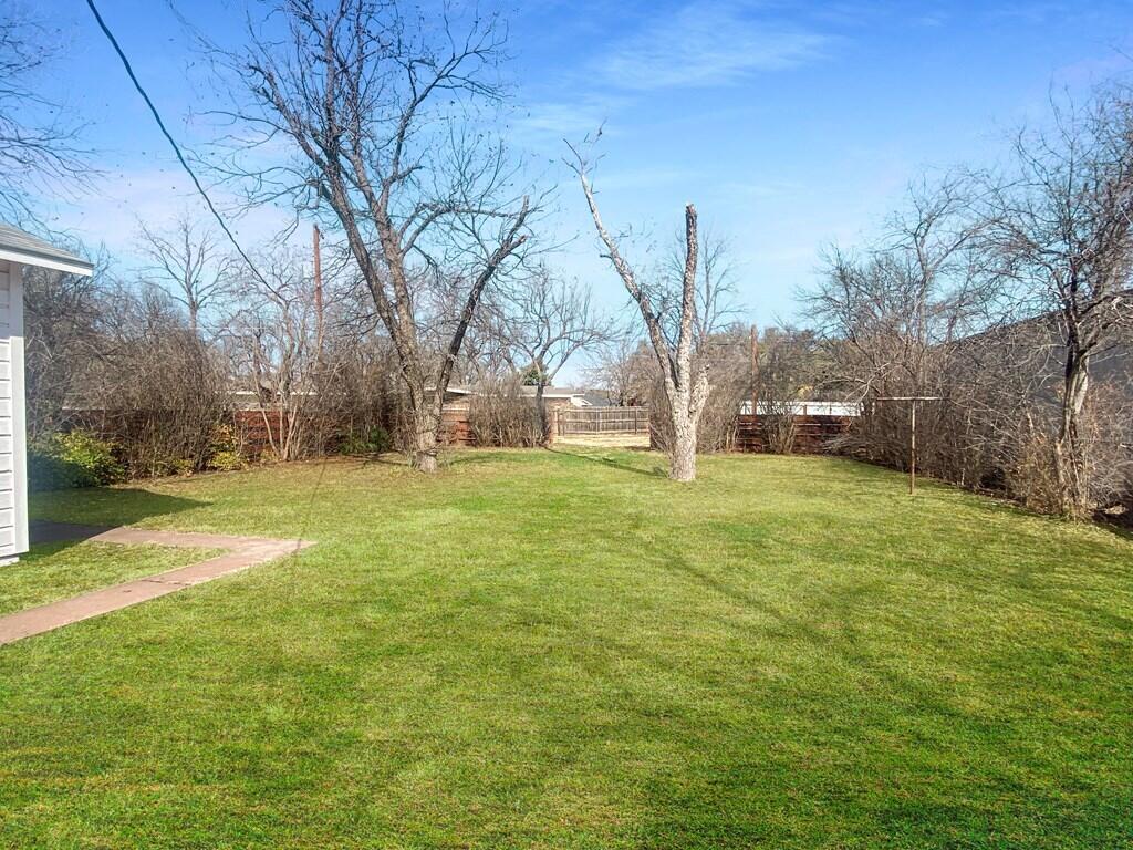 2688 W Avenue N Property Photo 13