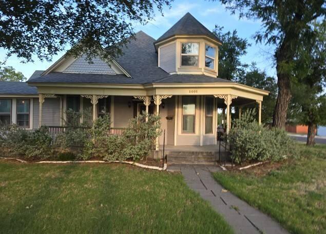 1401 Austin Street Property Photo 1