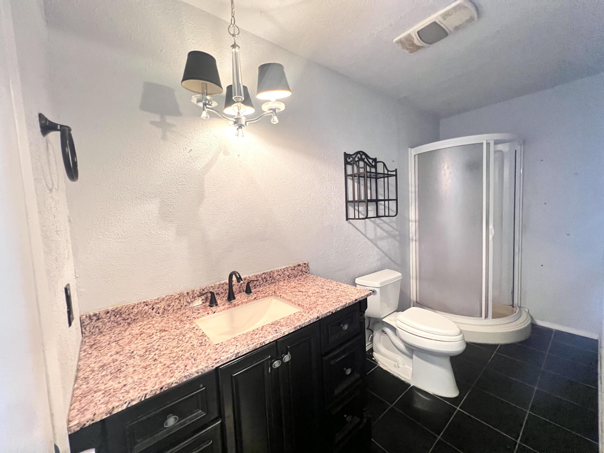 813 Stonewall Drive Property Photo 12