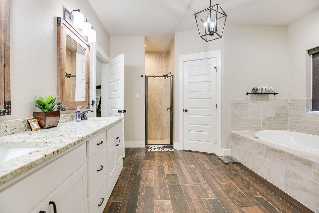 4729 Karsten Creek Drive Property Photo 13