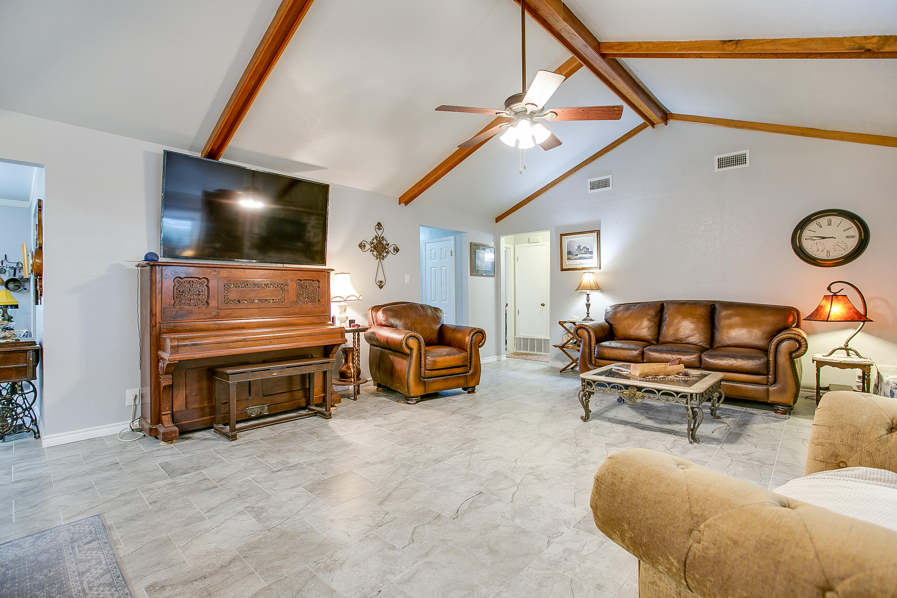 3226 Timber Ridge Drive Property Photo 10