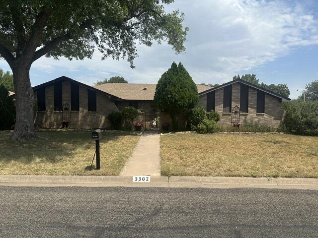 3302 Southland Boulevard Property Photo 1